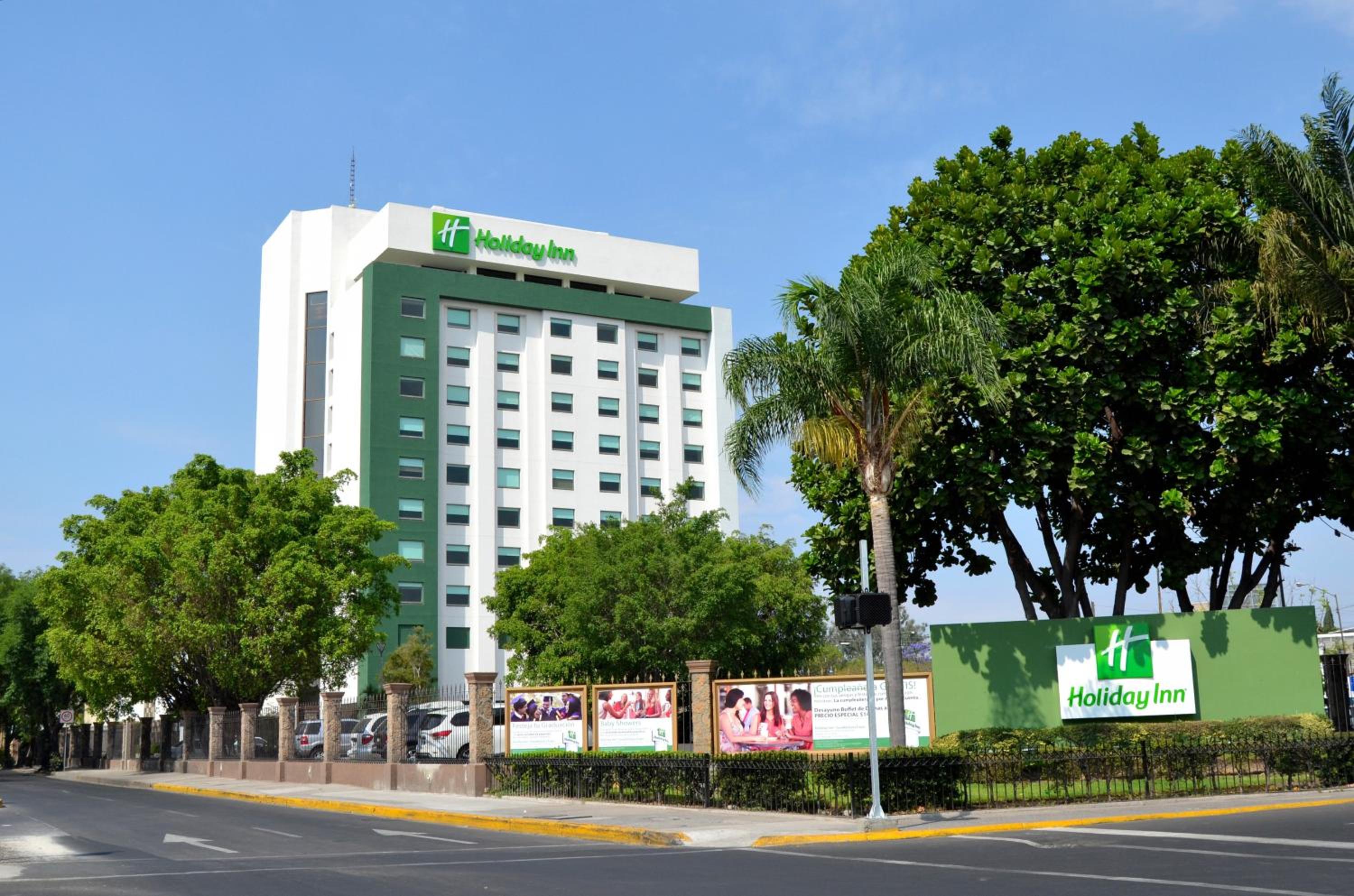 Hotel Holiday Inn Guadalajara Expo Plaza del Sol, an IHG Hotel - Image 1