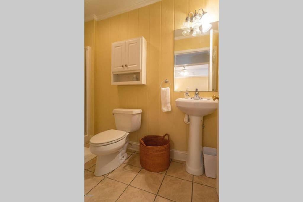 OCEANFRONT luxury 5 BR home in gated Harbor Island Community view 3