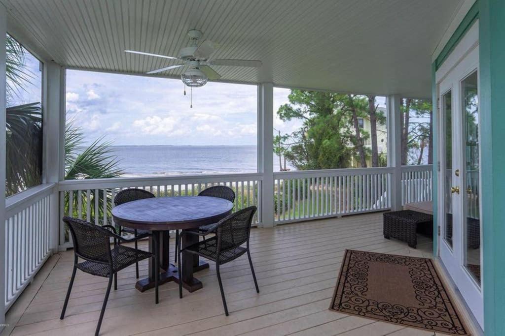 OCEANFRONT luxury 5 BR home in gated Harbor Island Community view 4