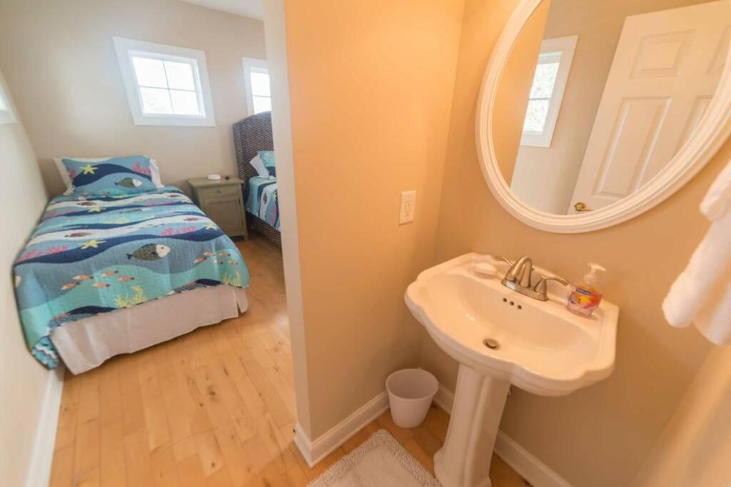 GOLF CART INCLUDED!!! VIEWS of Harbor River and Atlantic Ocean view 4
