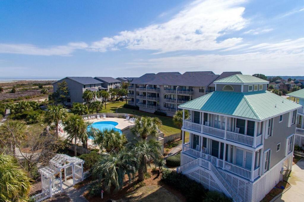 Beach and Pool Views!! Pool and Beach access steps from Front Door