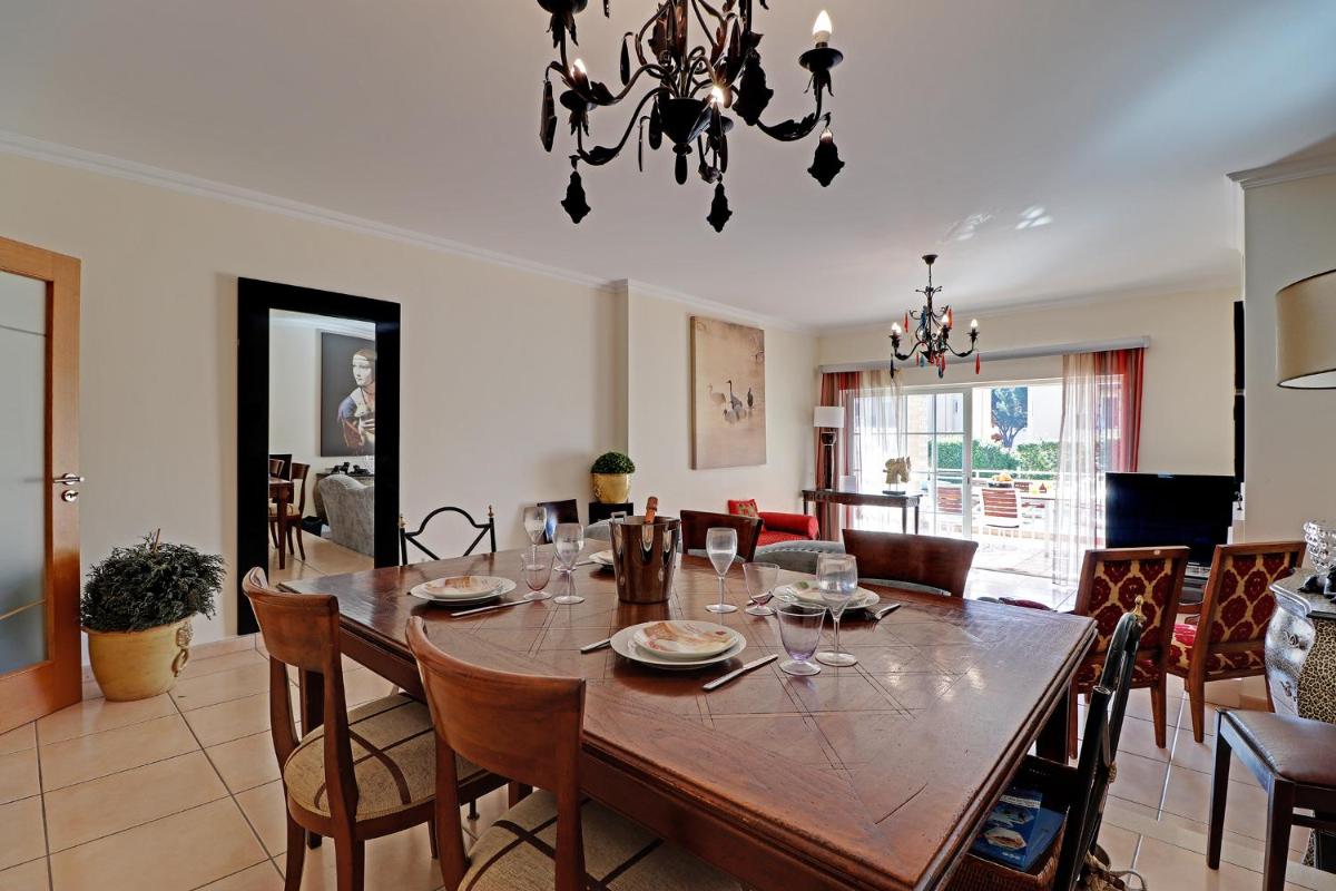 VILAMOURA TENNIS VILLA view 5