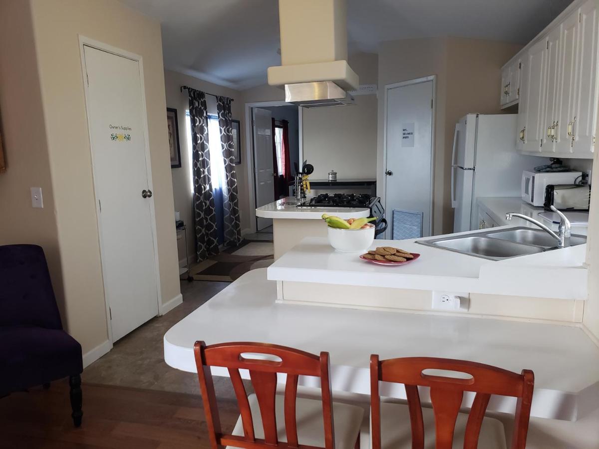 Hidden Gem 2 bed 2 bath private mobile home with great parking view 4