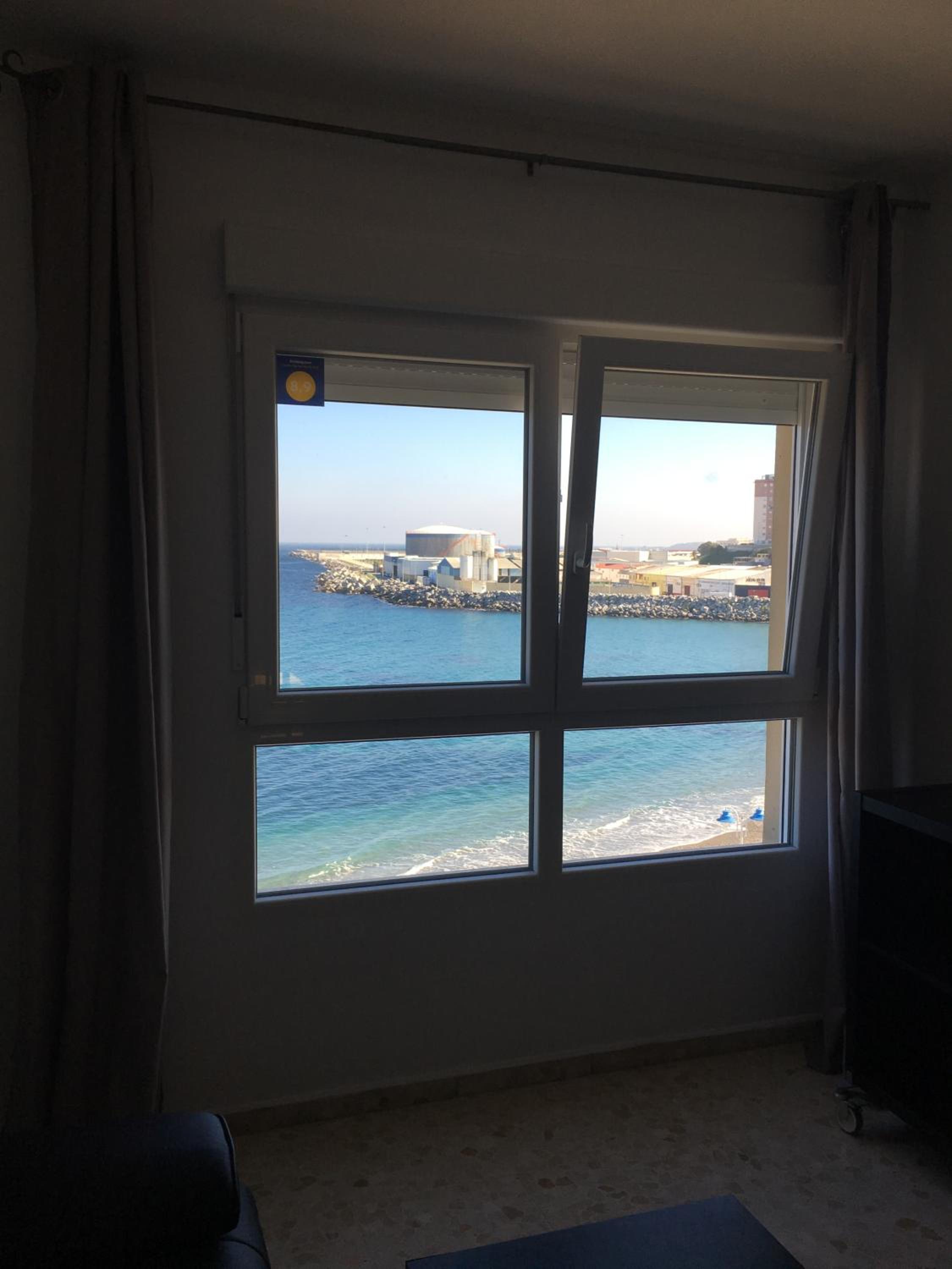 Apartamento frente al mar view 2