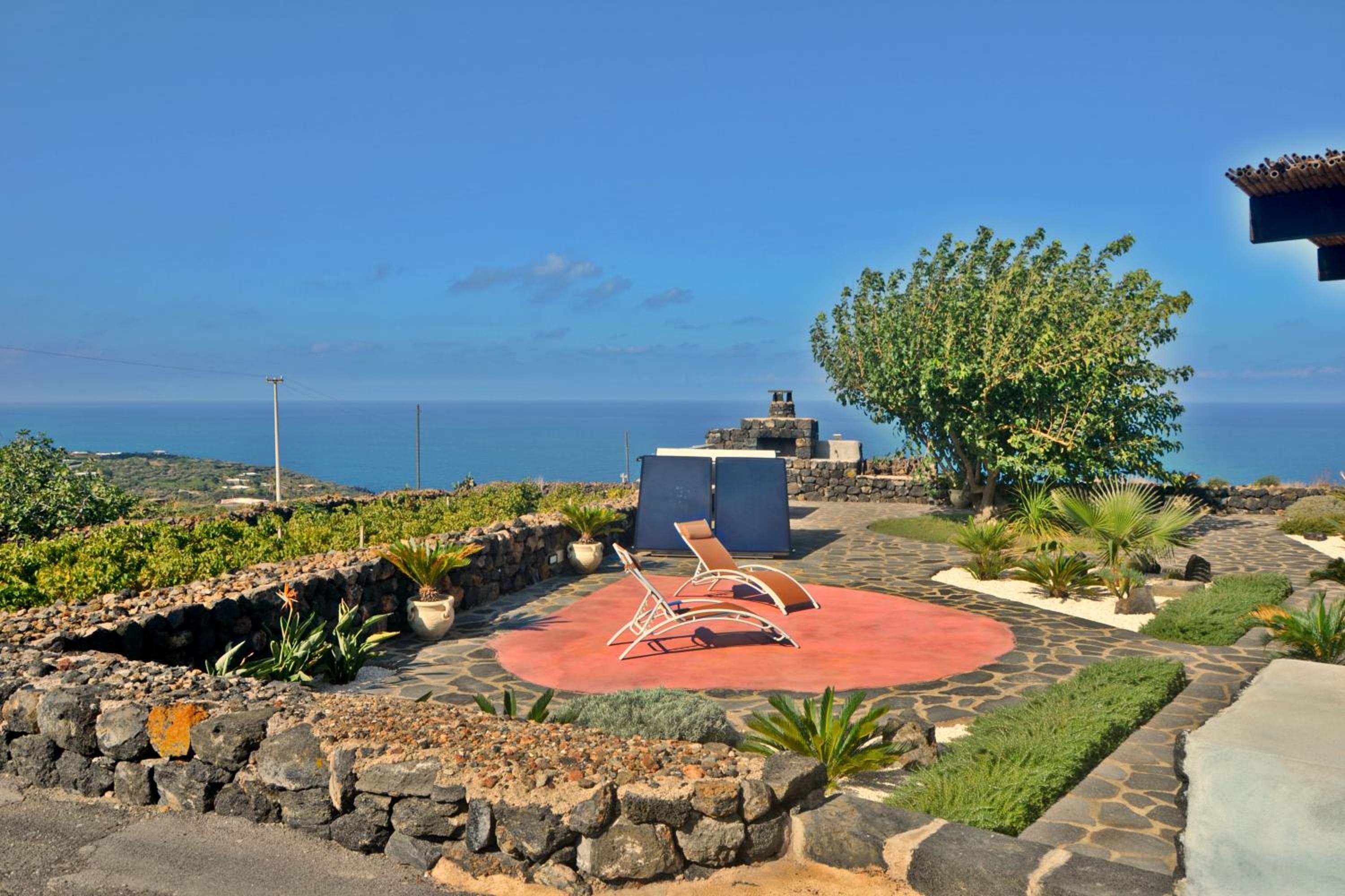 Pantelleriarelax view 4