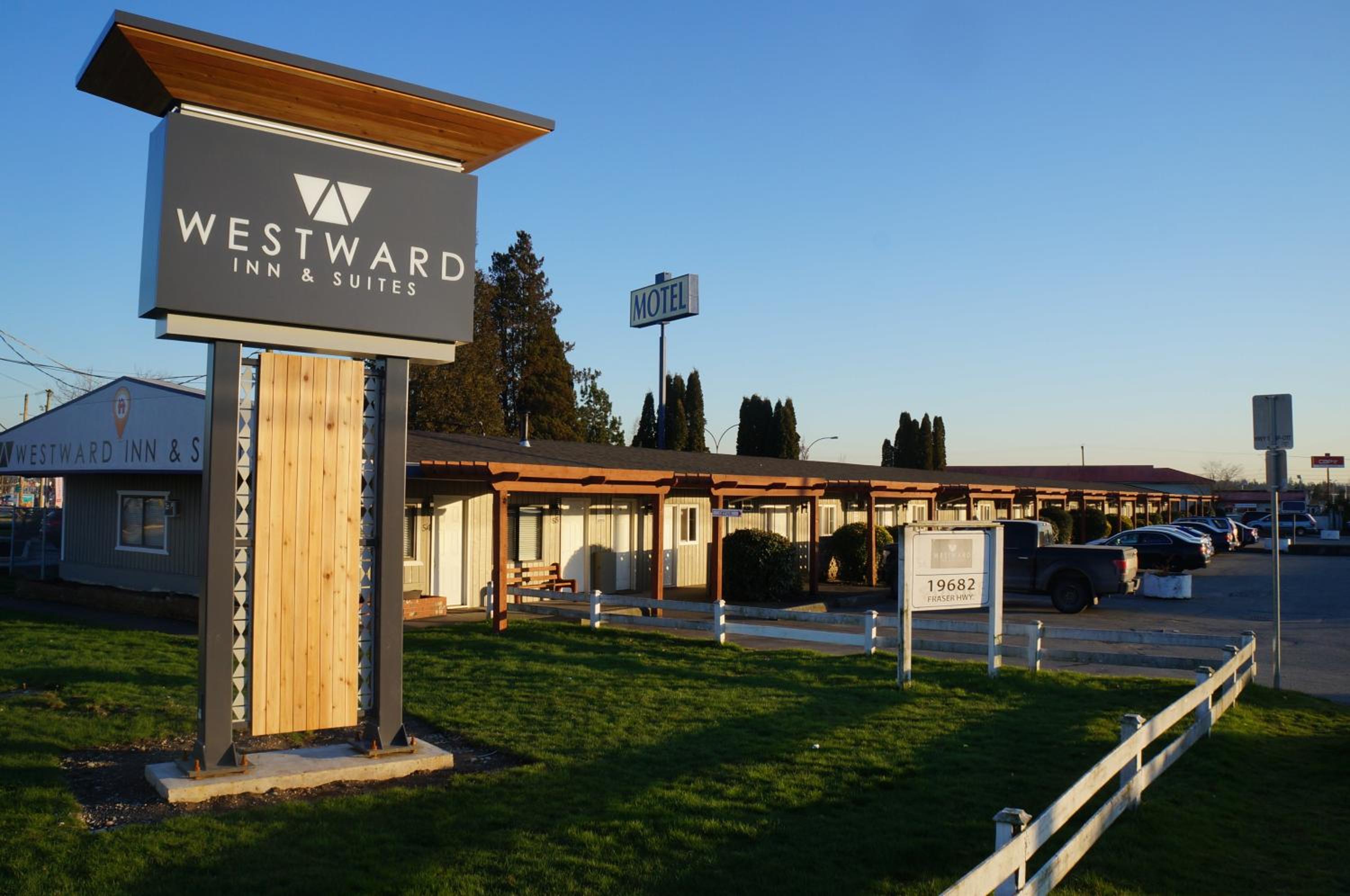 Langley Vacations - Westward Inn  Suites - Property Image 1