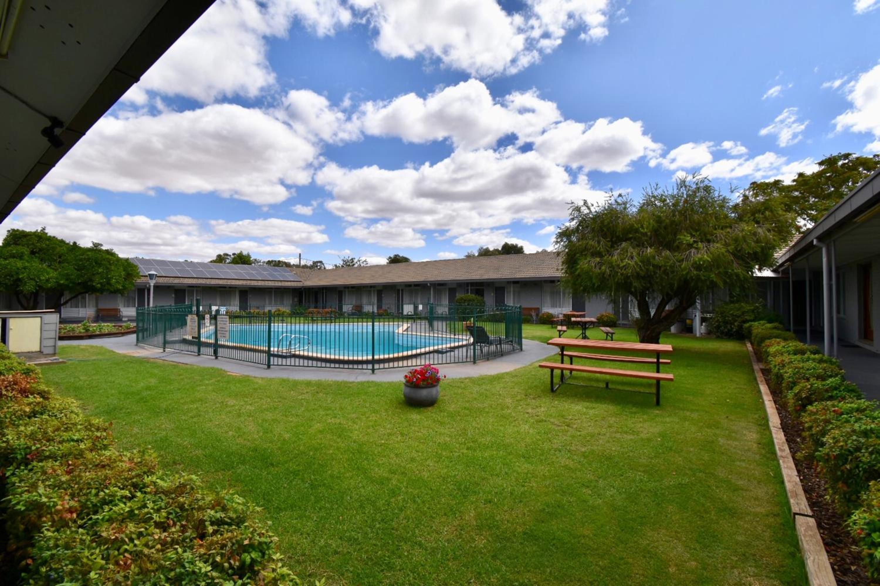 Townhouse Motel Cowra
