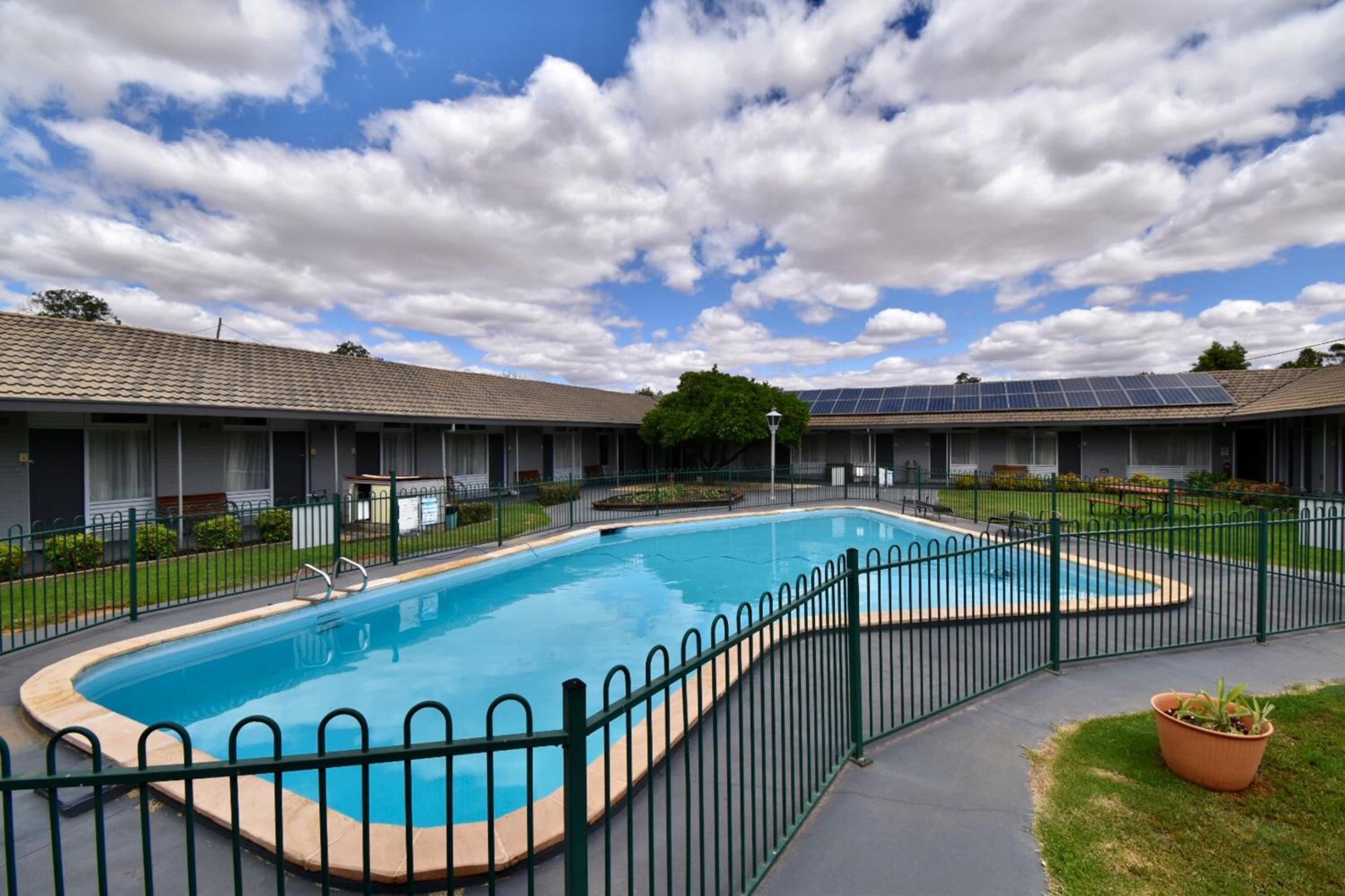 Townhouse Motel Cowra
