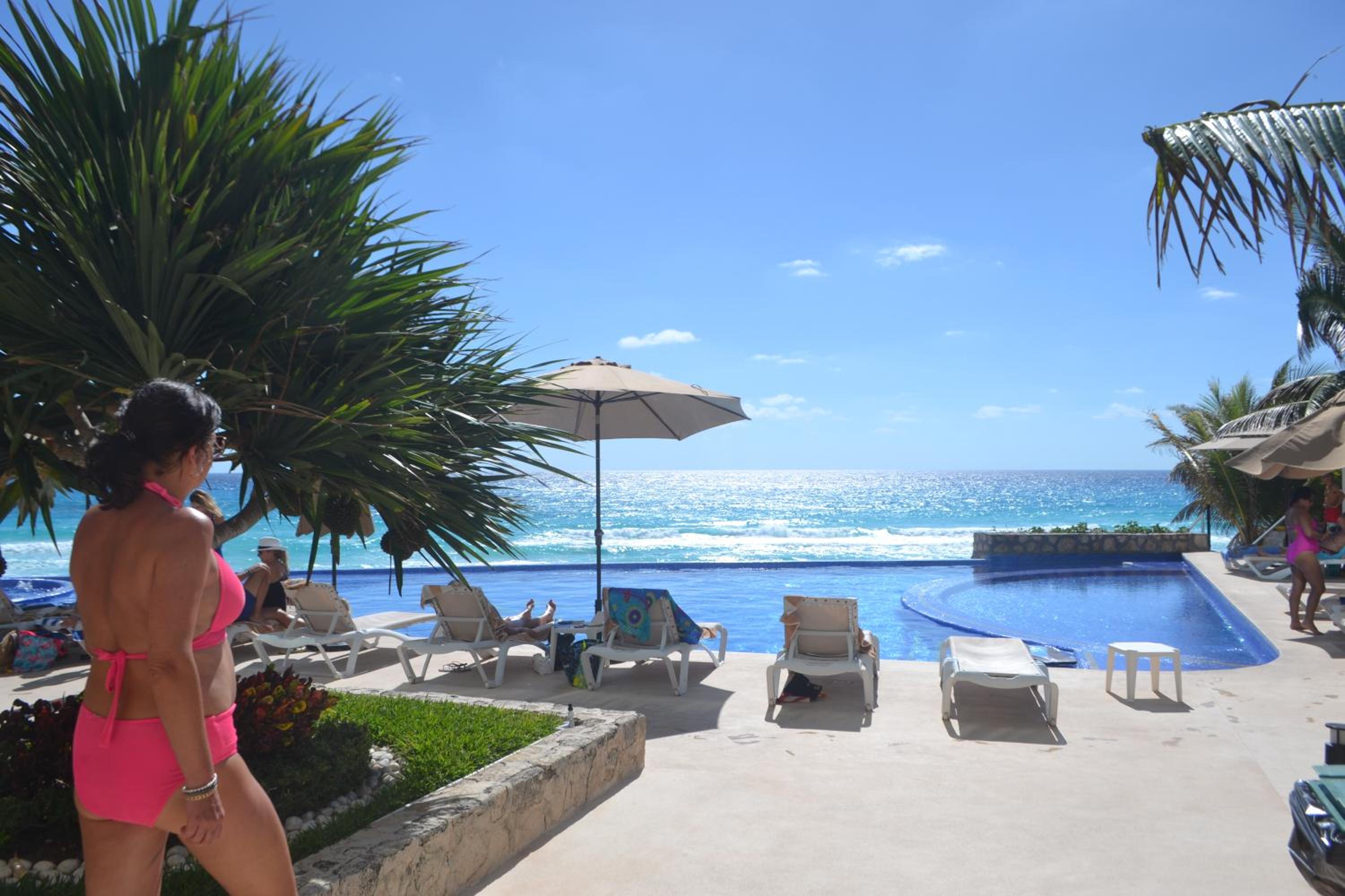 GIRASOL CONDO CANCUN BEAcH