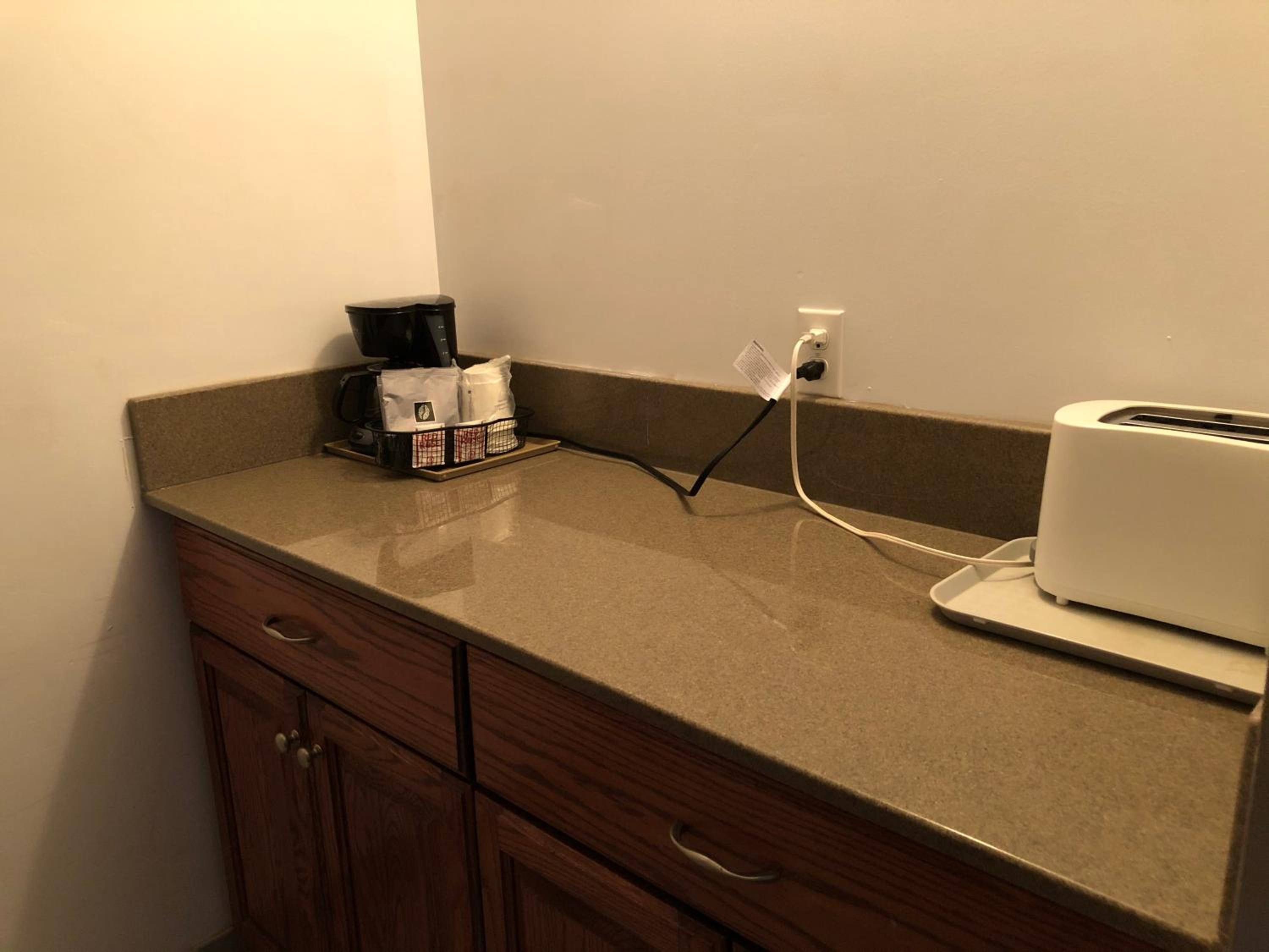 Prince Albert Vacations - South Hill Lodge - Property Image 11