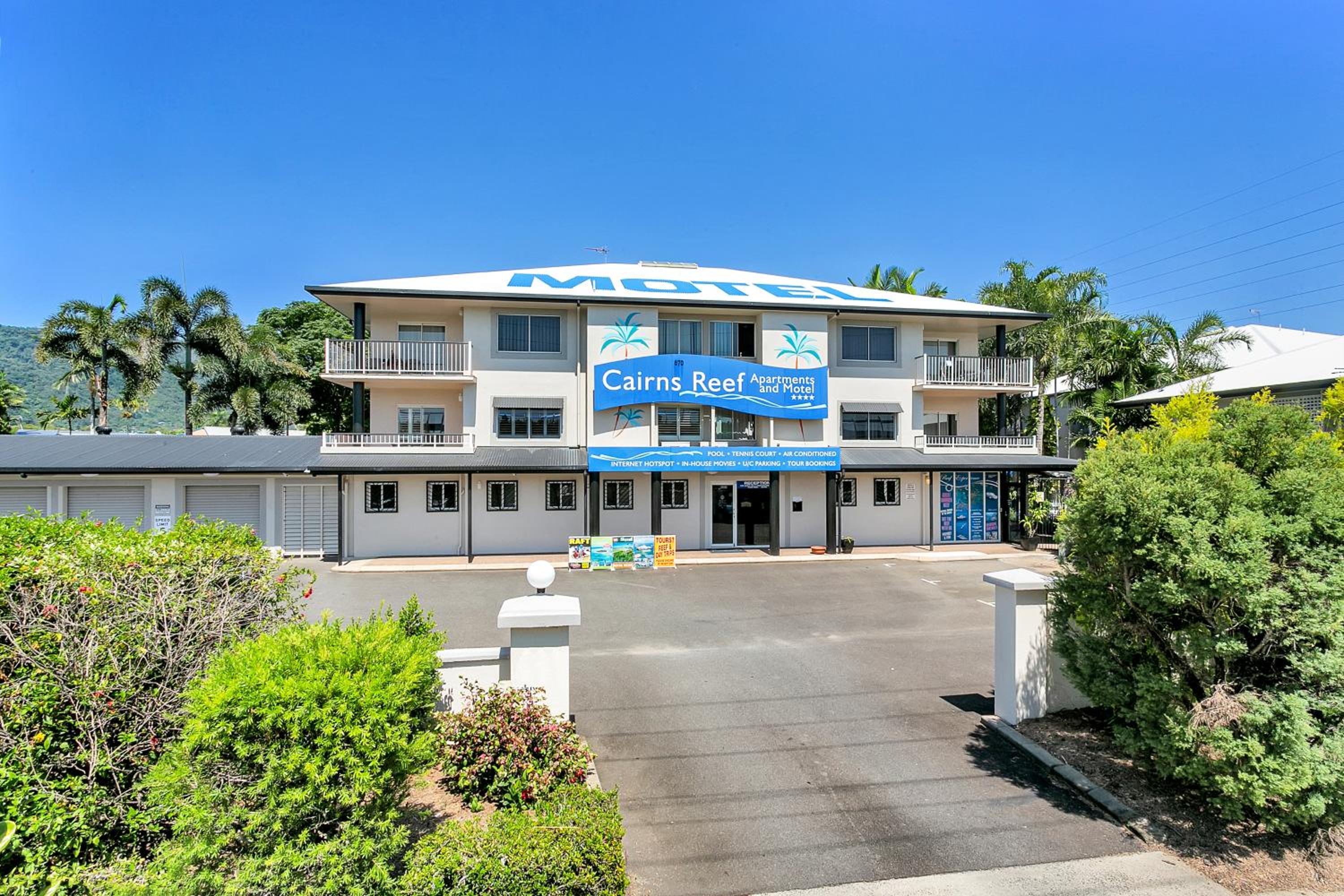 Hotel Cairns Reef Apartments & Motel - Image 1