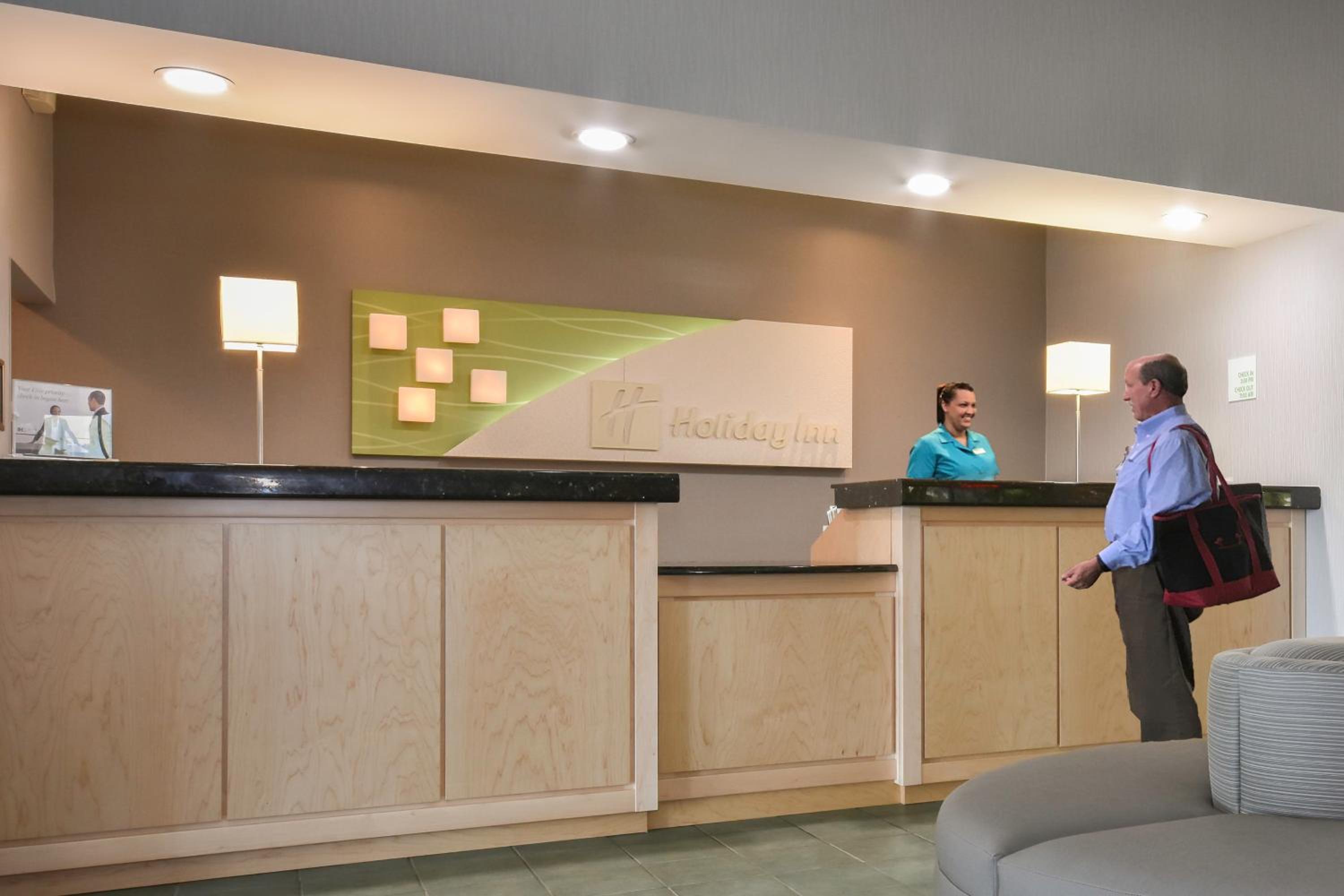 Lumberton Vacations - Holiday Inn Lumberton, an IHG Hotel - Property Image 7