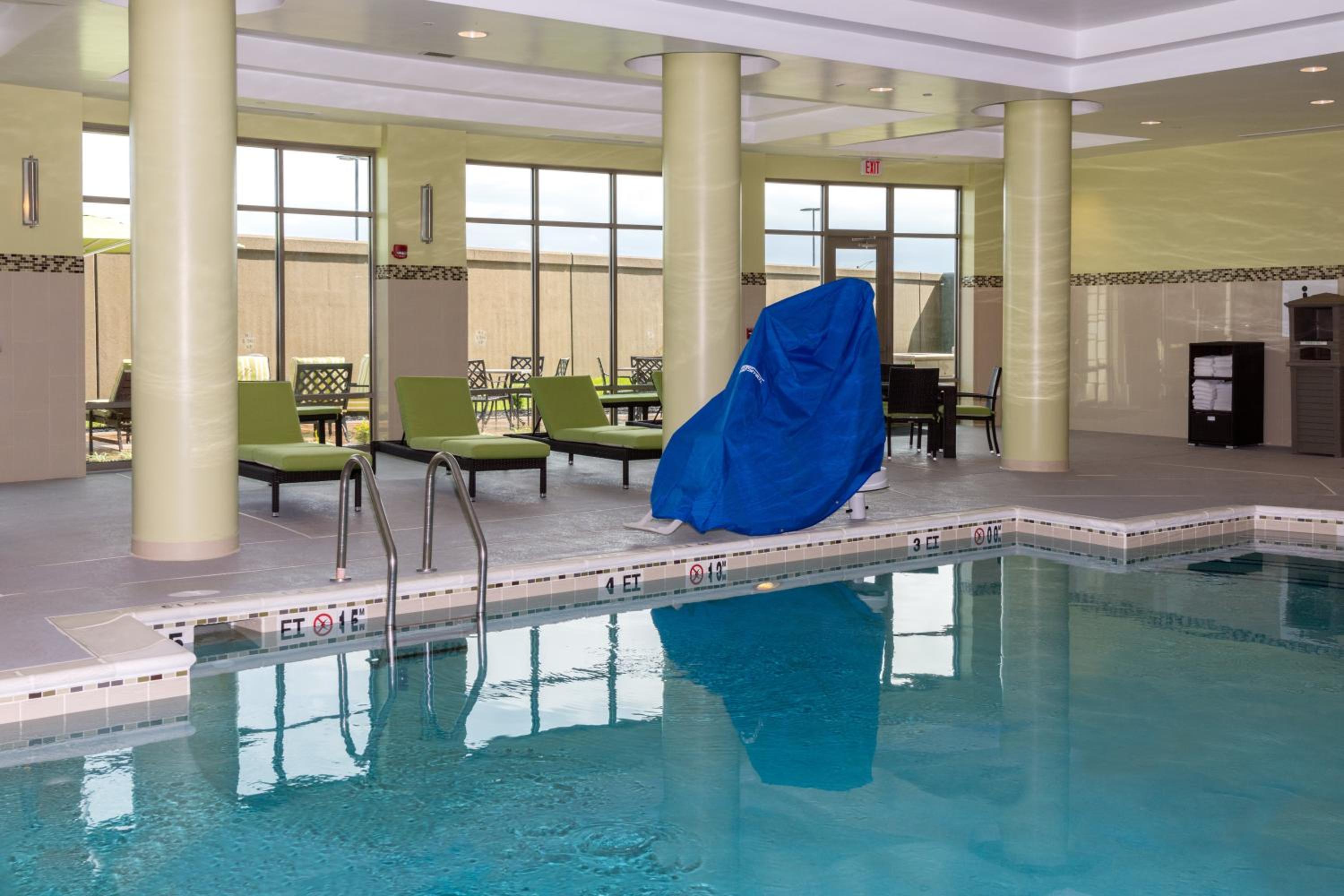 Lexington Vacations - Holiday Inn Lexington - Hamburg, an IHG Hotel - Property Image 6