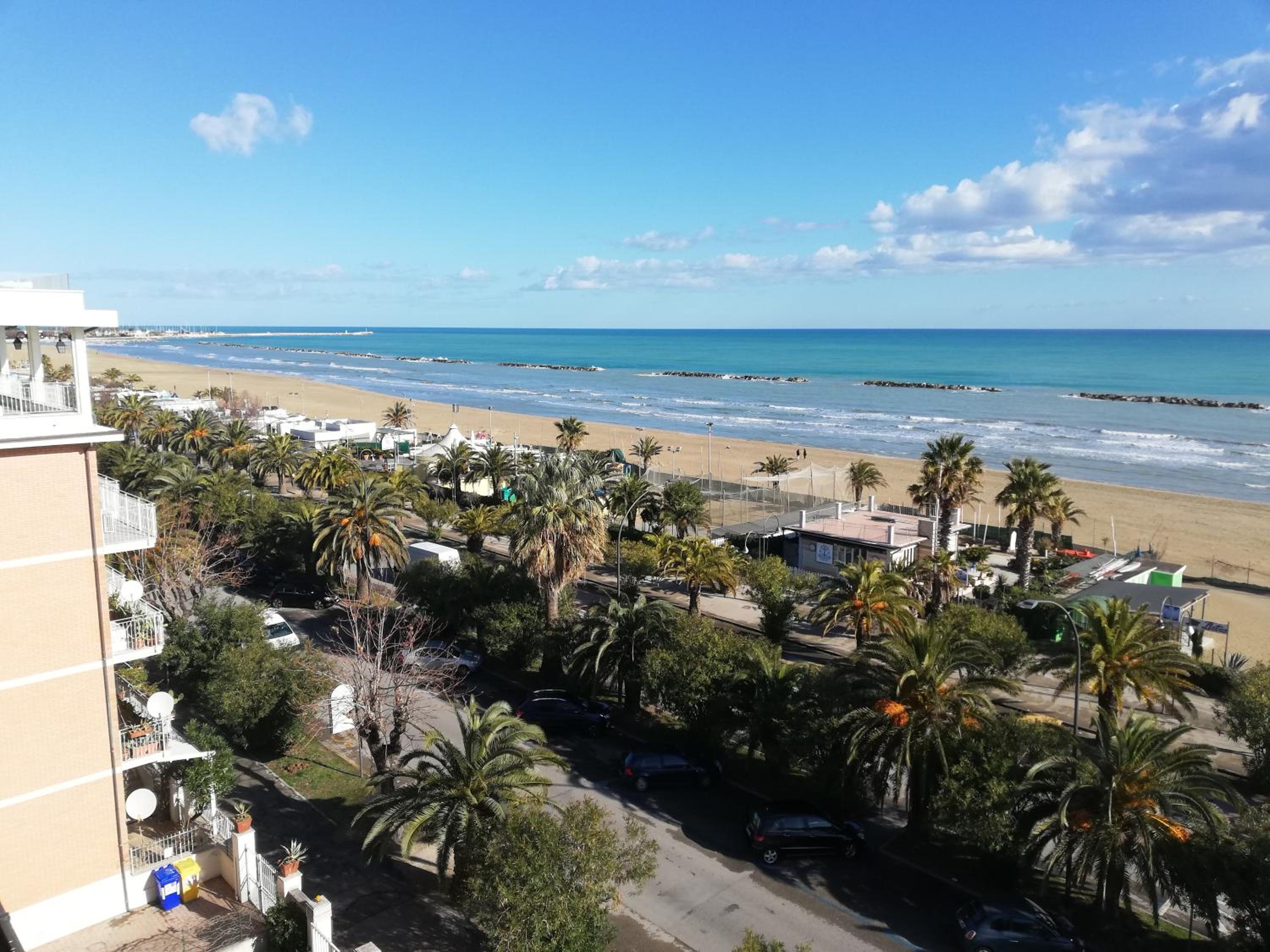 B&B Attico Mare view 5