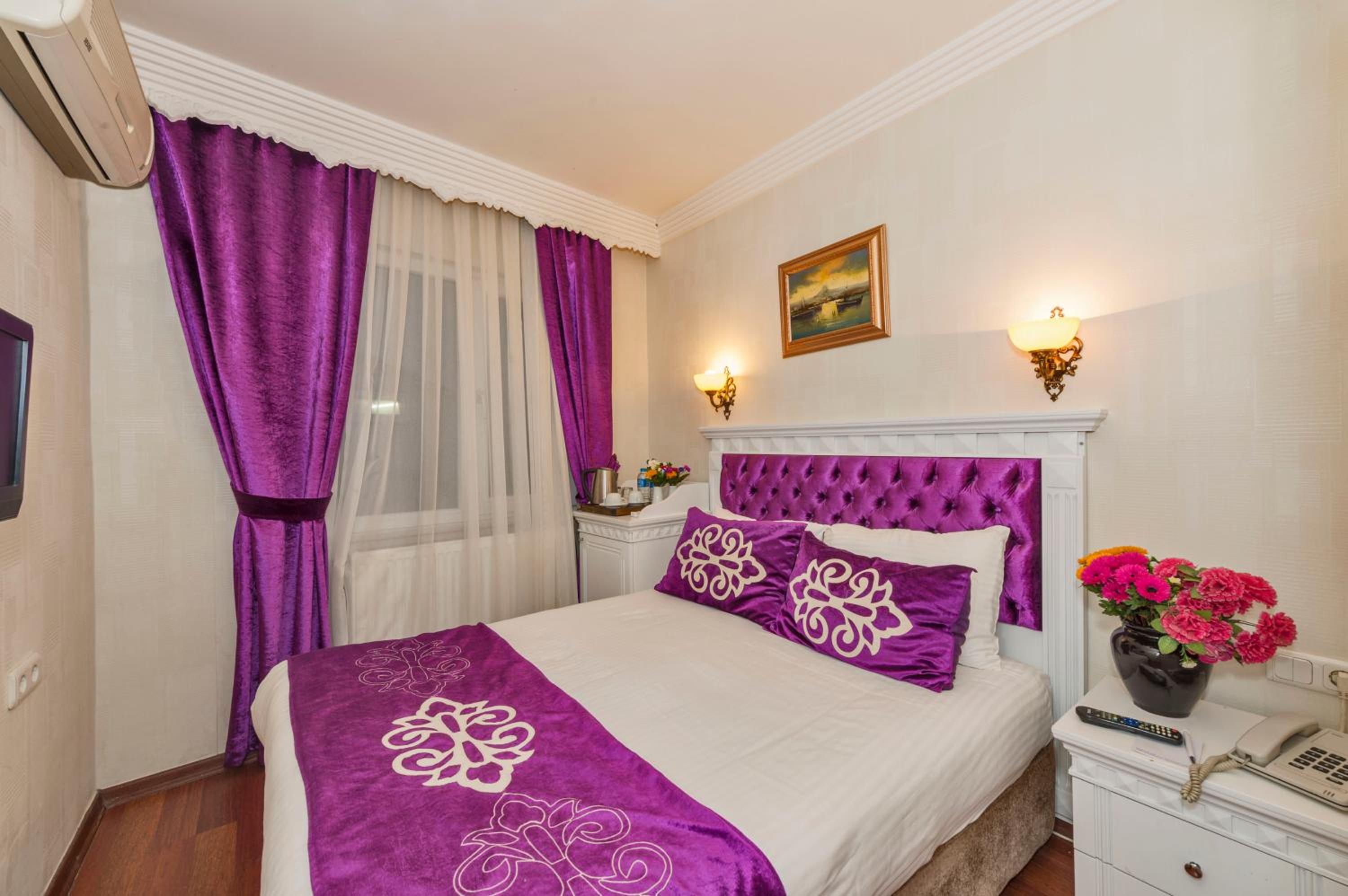 Istanbul Holiday Hotel - Image 27