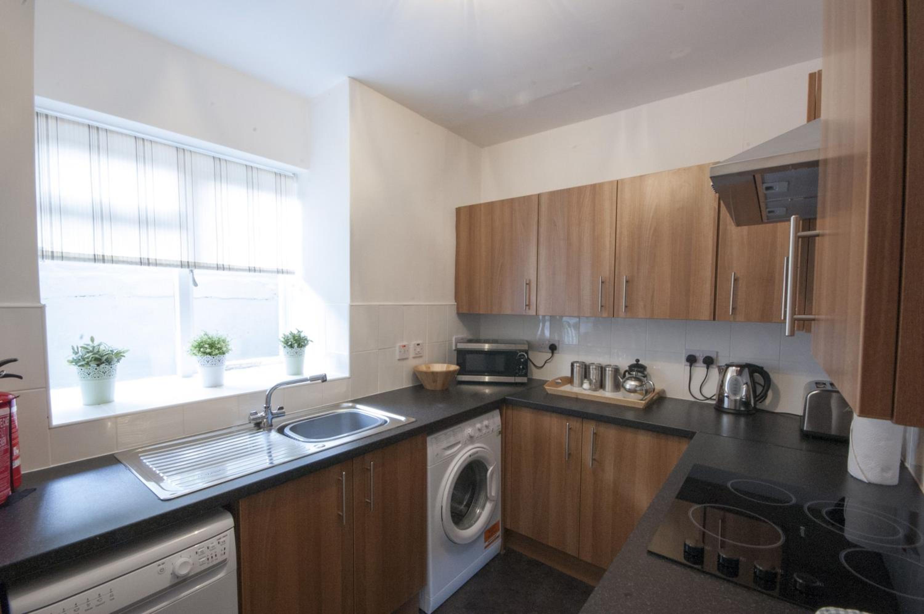 Allan Stream Apartment view 4