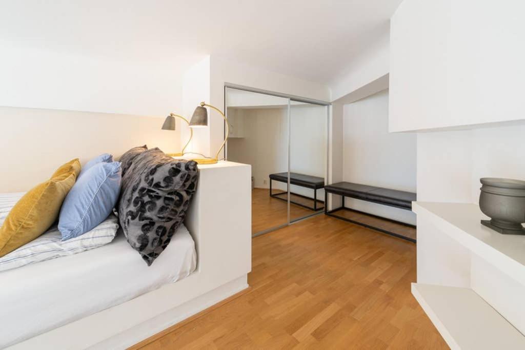 Nordic Host Luxury Apts - Prinsens Gate - Large Mezzanine Studio