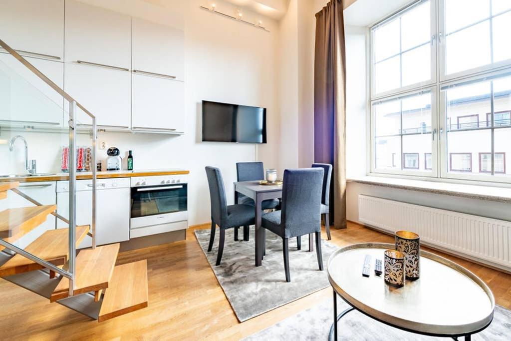 Nordic Host Luxury Apts - Prinsens Gate - Large Mezzanine Studio
