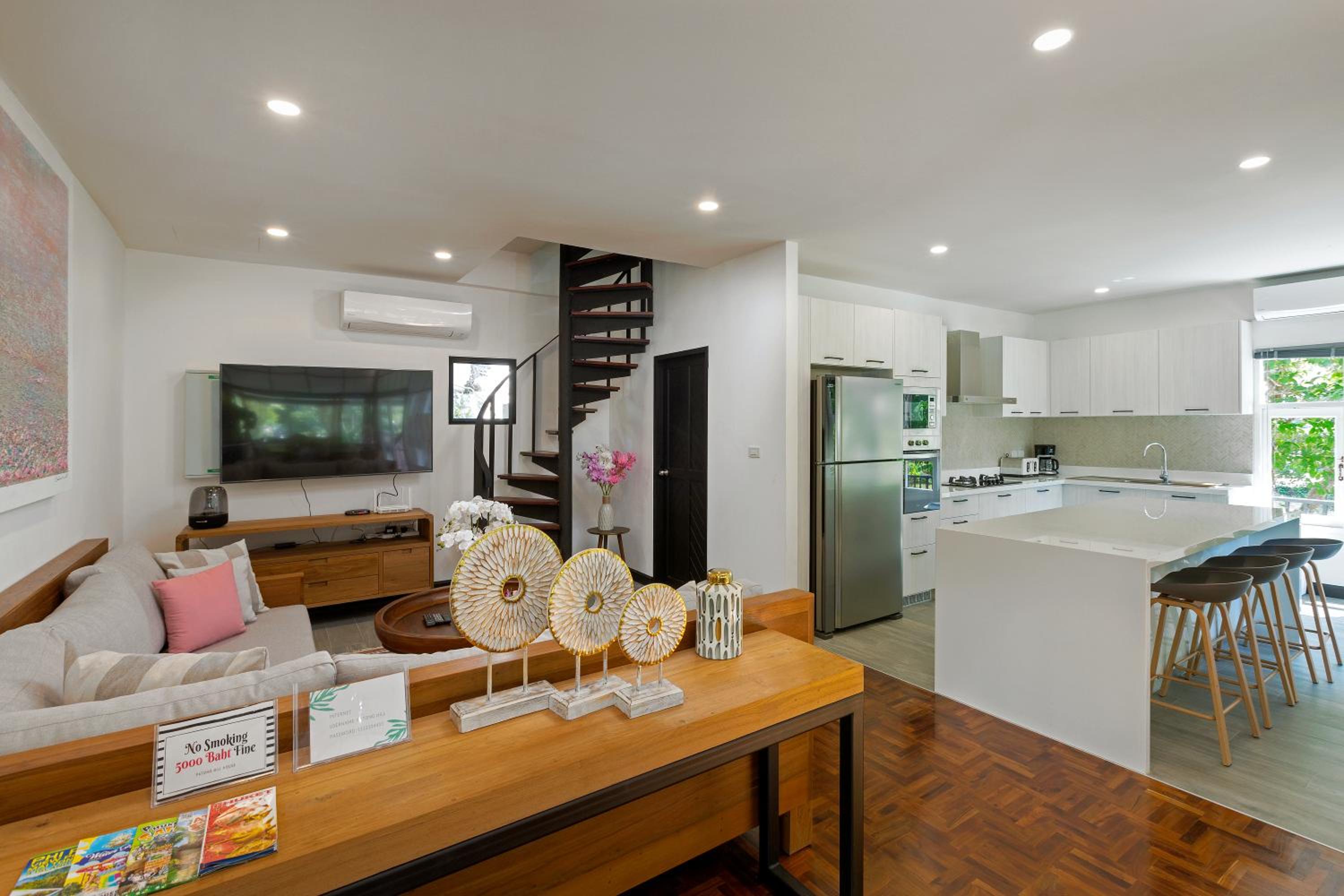 Patong Garden House - Luxury Villa in Patong Hills view 3