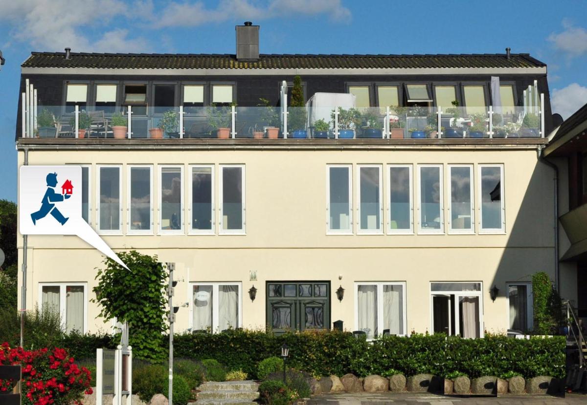 Hafenblick 1 view 2