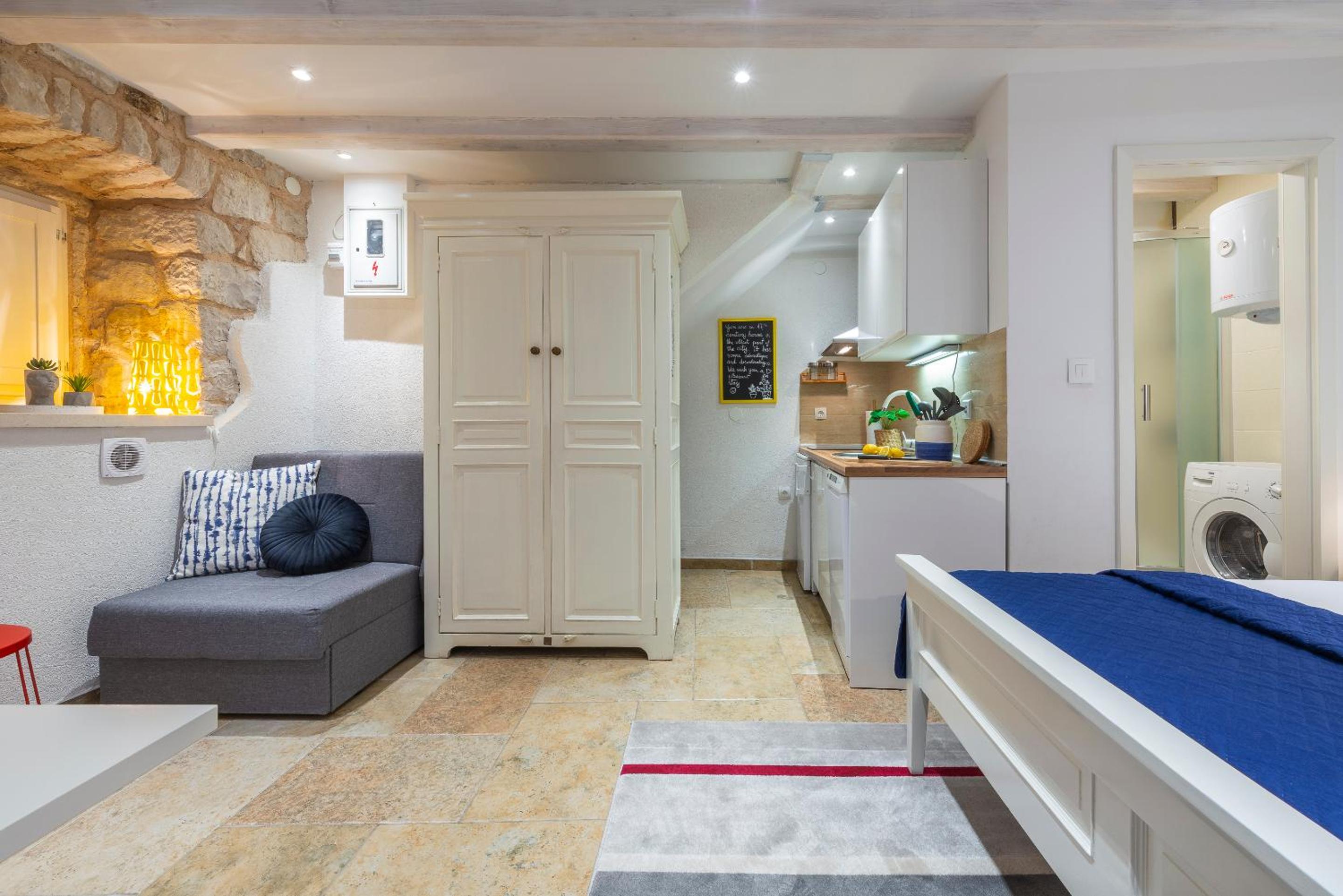 Apartment Neva