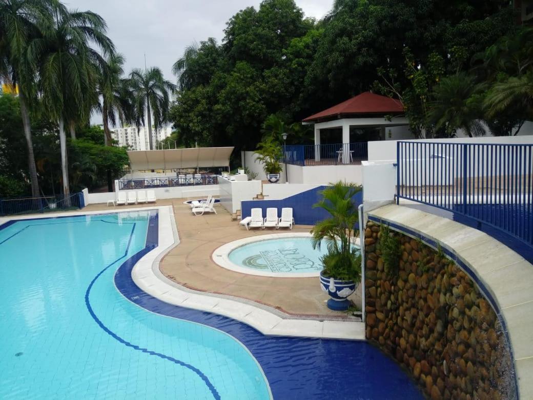 Condominio Girardot Resort