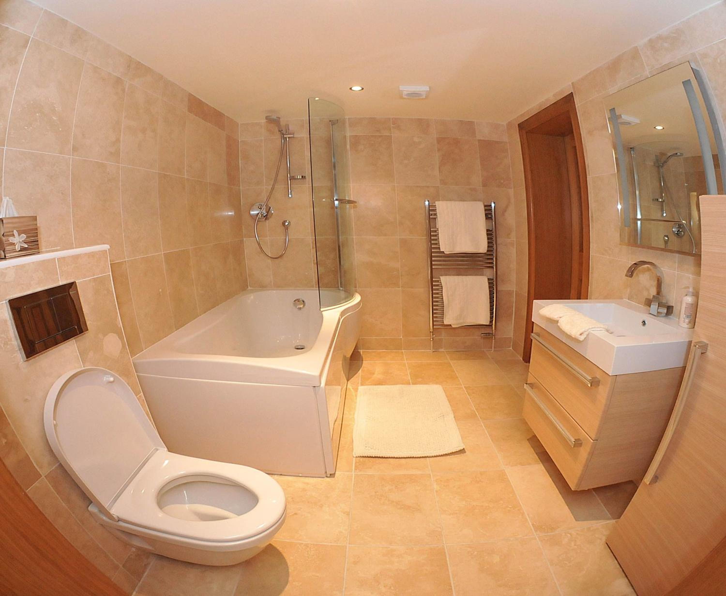 Kingsview Apartment view 4