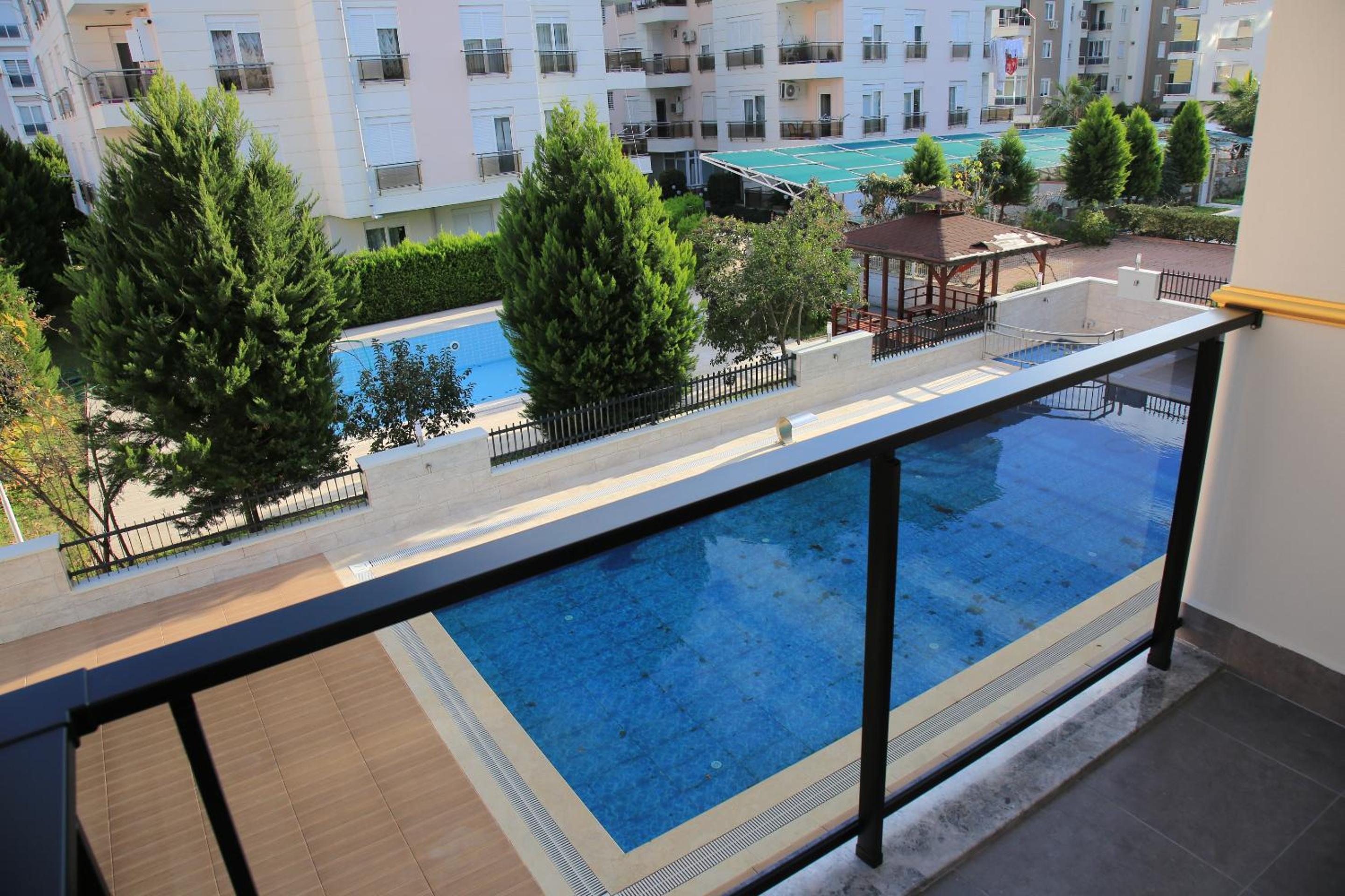 Golden World Suite Hotel - Image 24