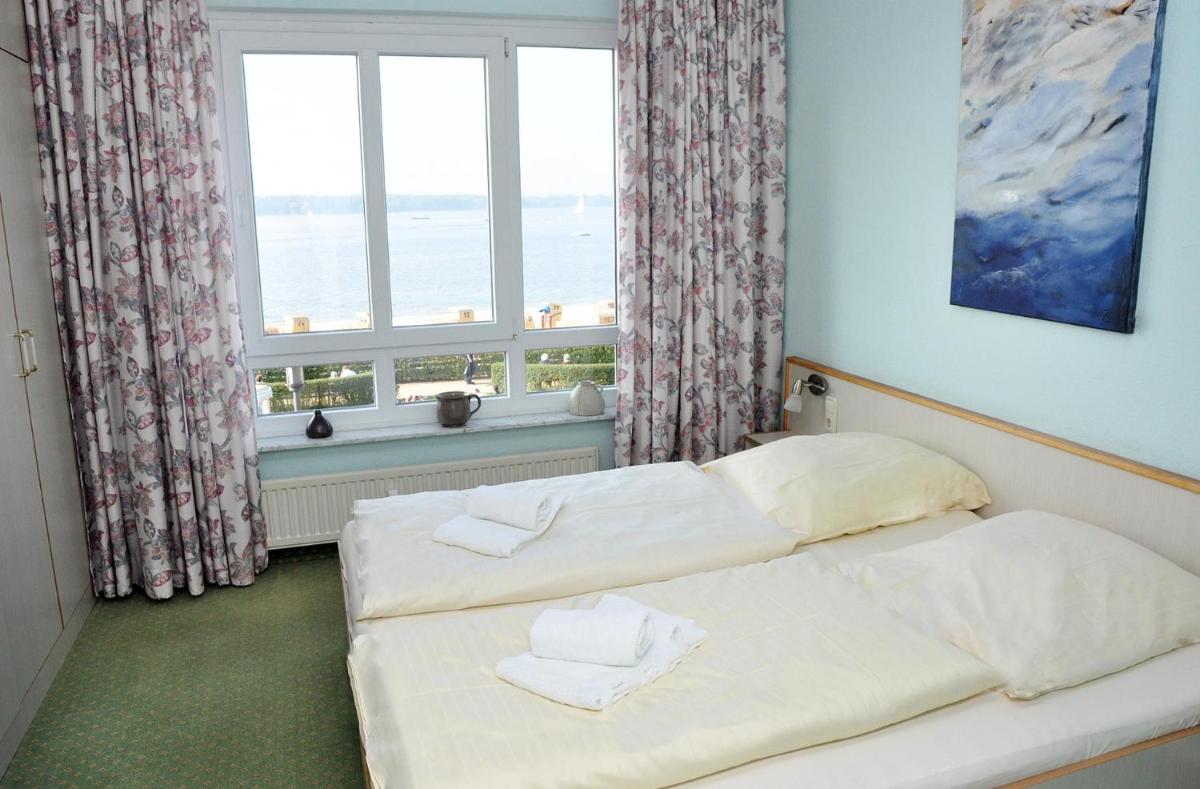 Strandhotel 16 view 4