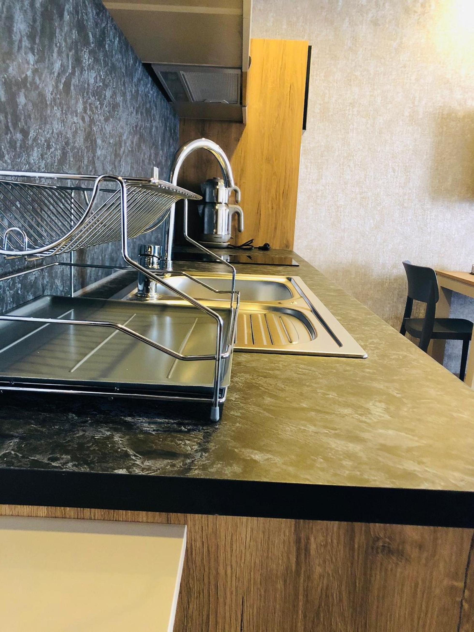 Golden World Suite Hotel - Image 39