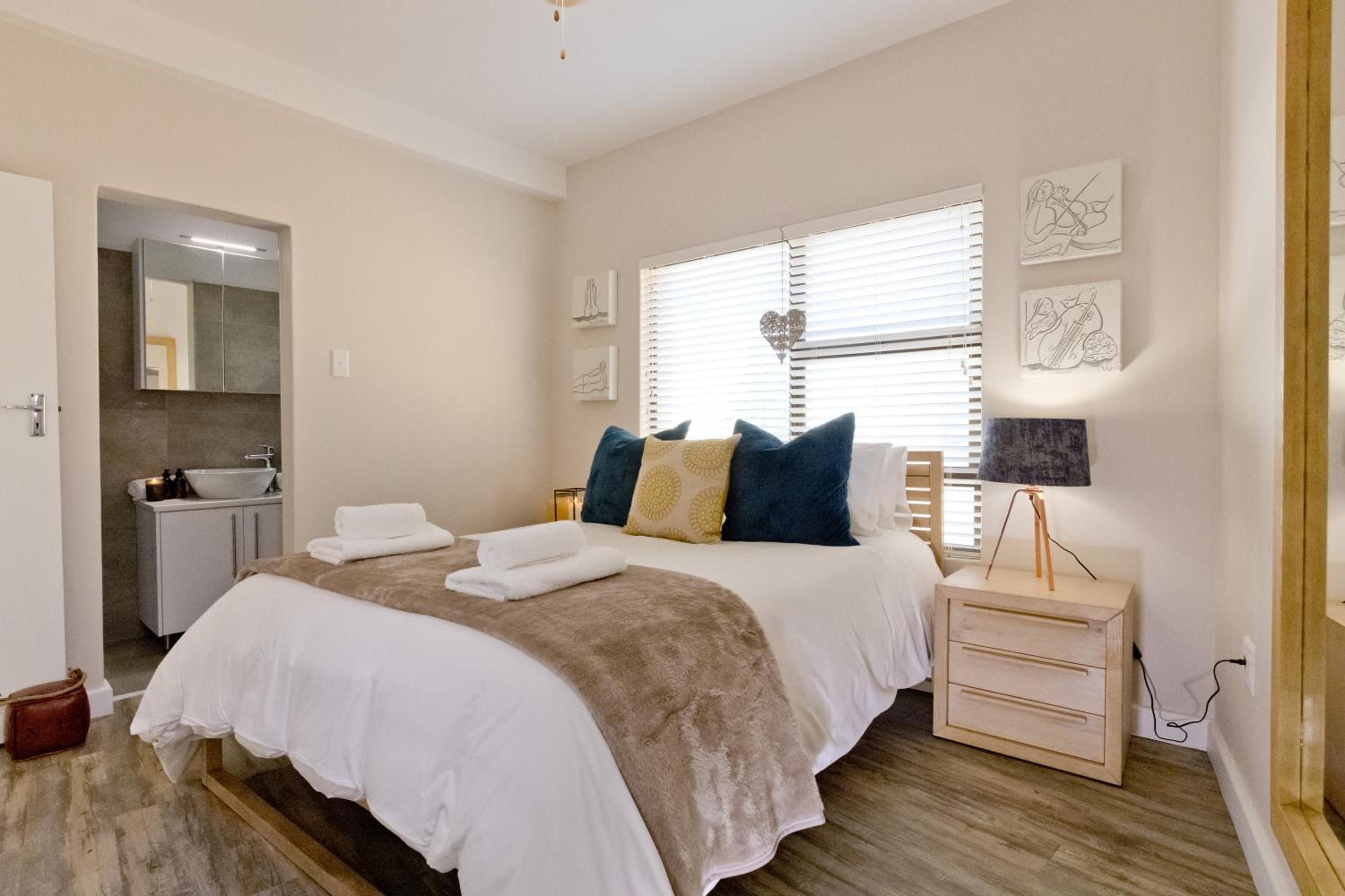 Beachfront Apartment @ Morleenpark unit 11 view 3