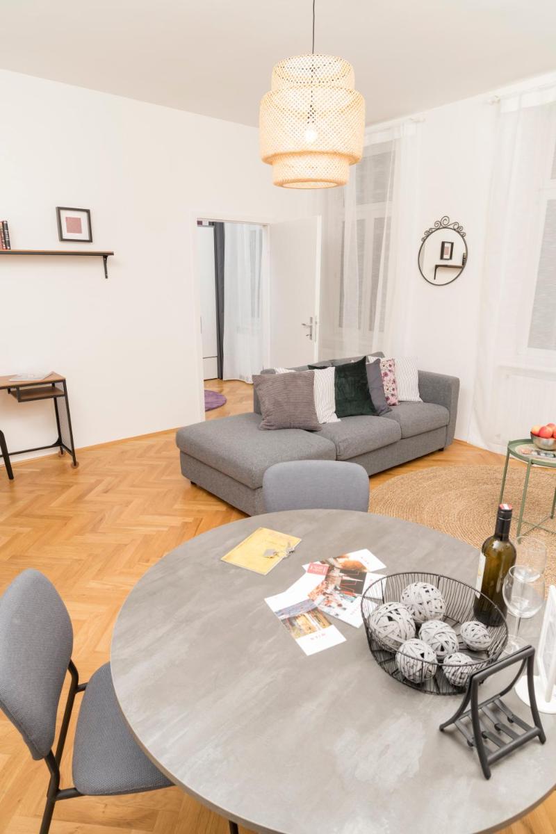 Business Suite St Marx
