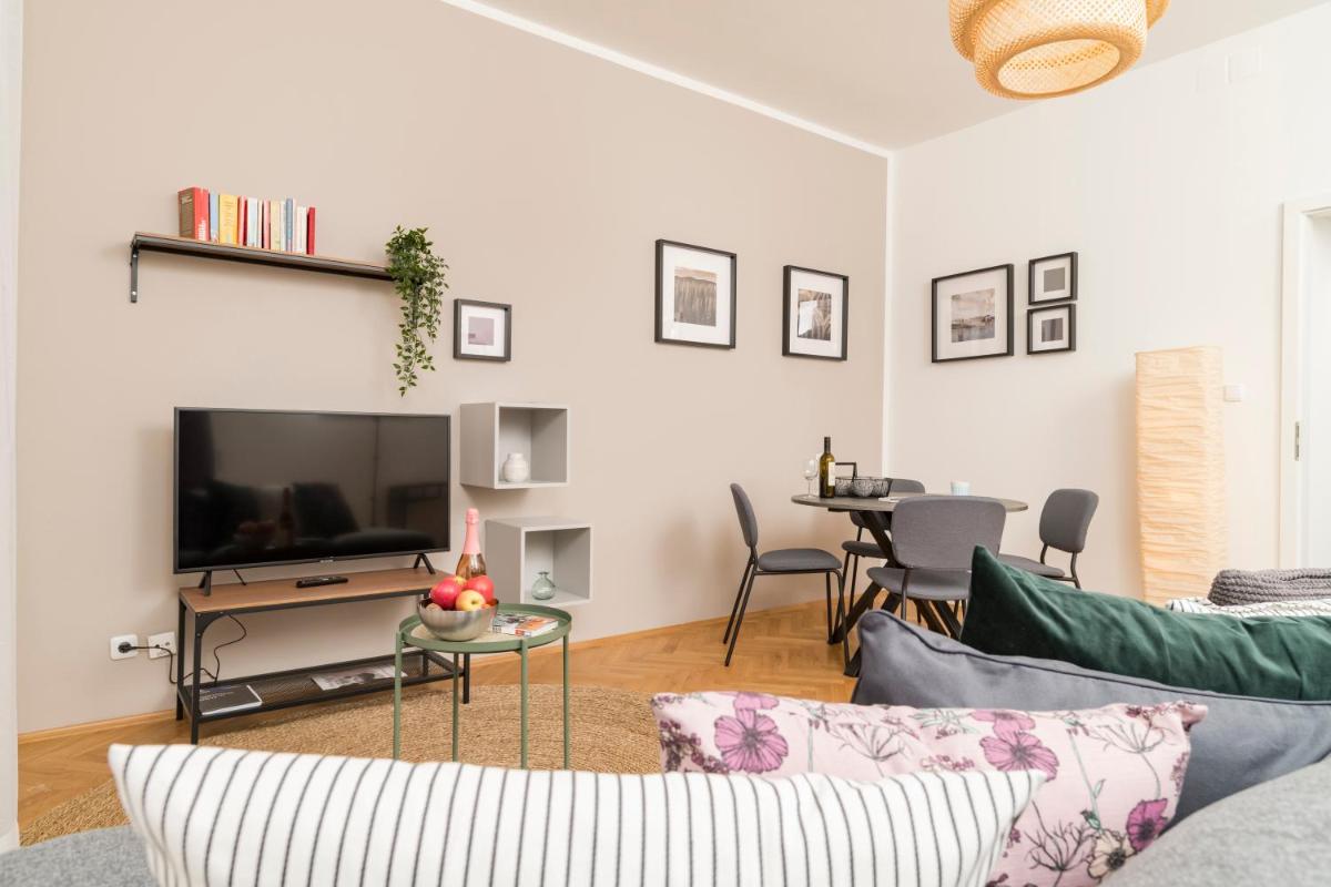 Business Suite St Marx