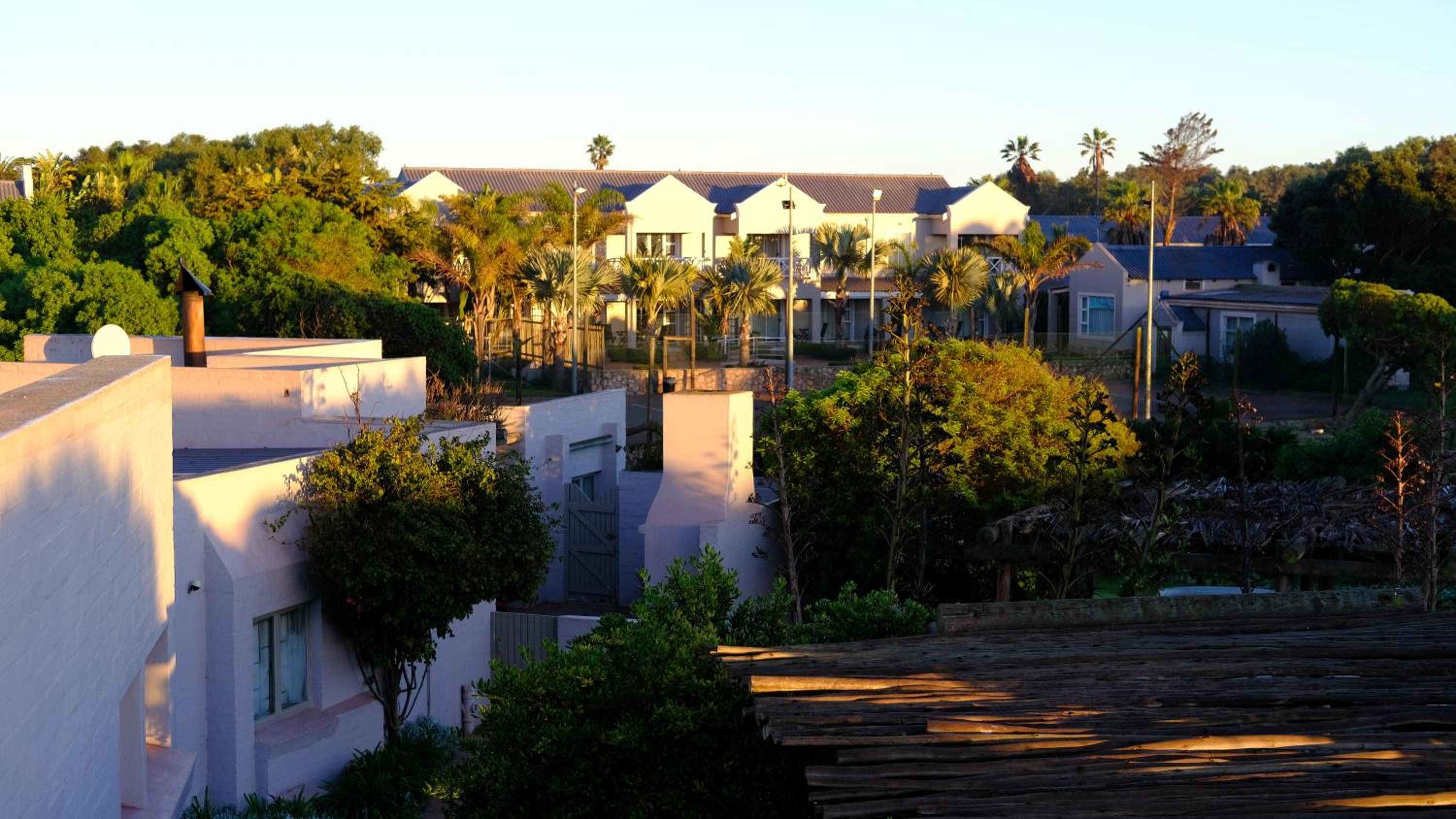 Blue Bay Lodge