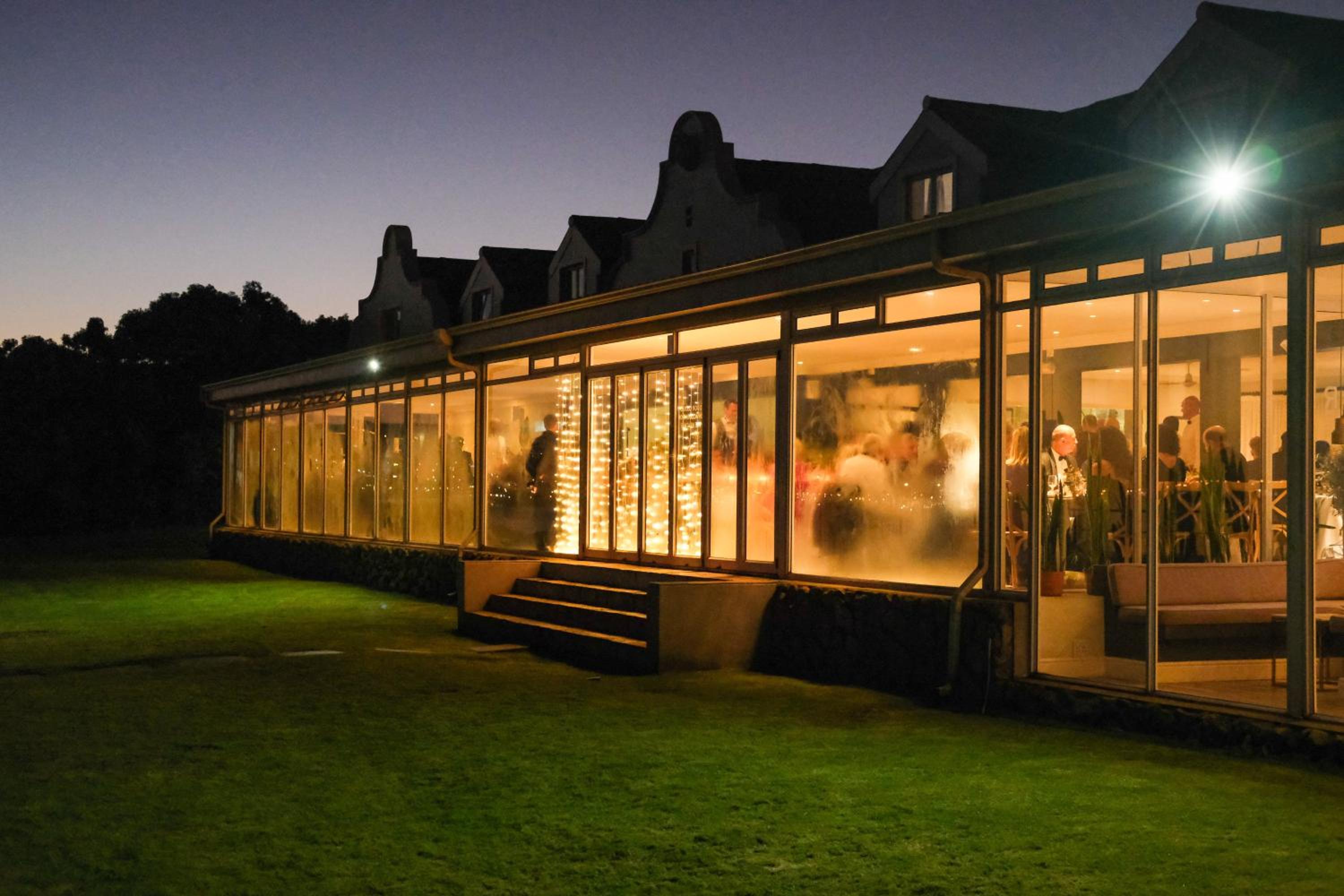 Blue Bay Lodge