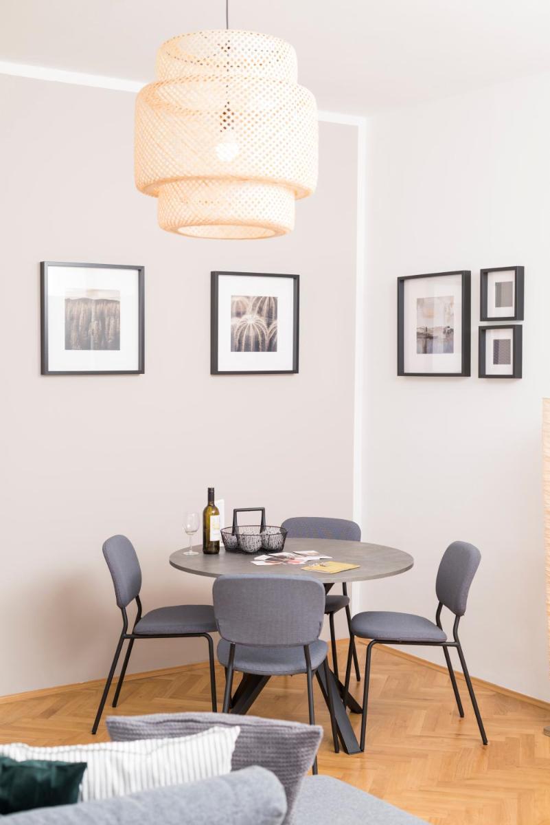 Business Suite St Marx