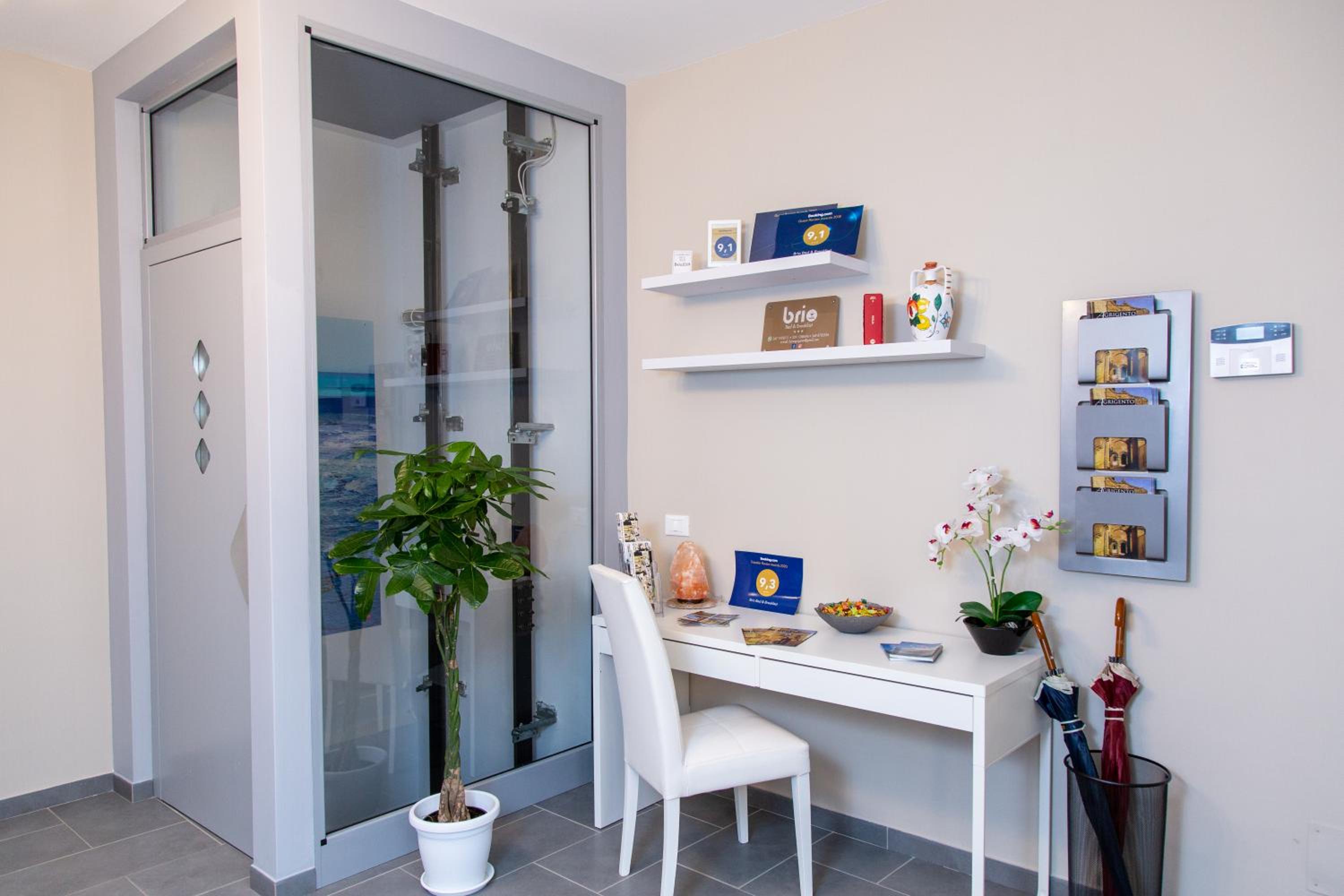 Hotel Brio Bed & Breakfast - Image 1