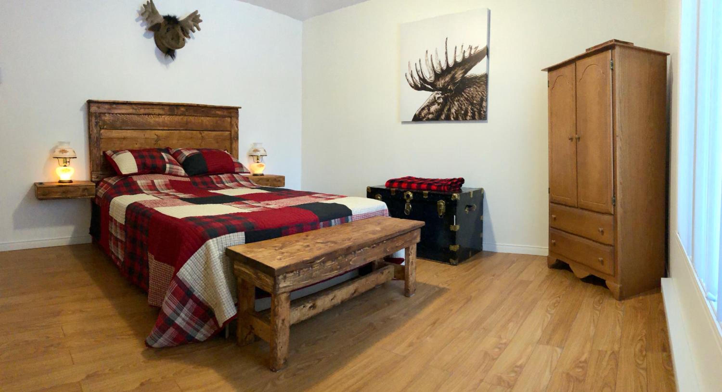 Le Chalet de Claude, au pied des Monts-Valin