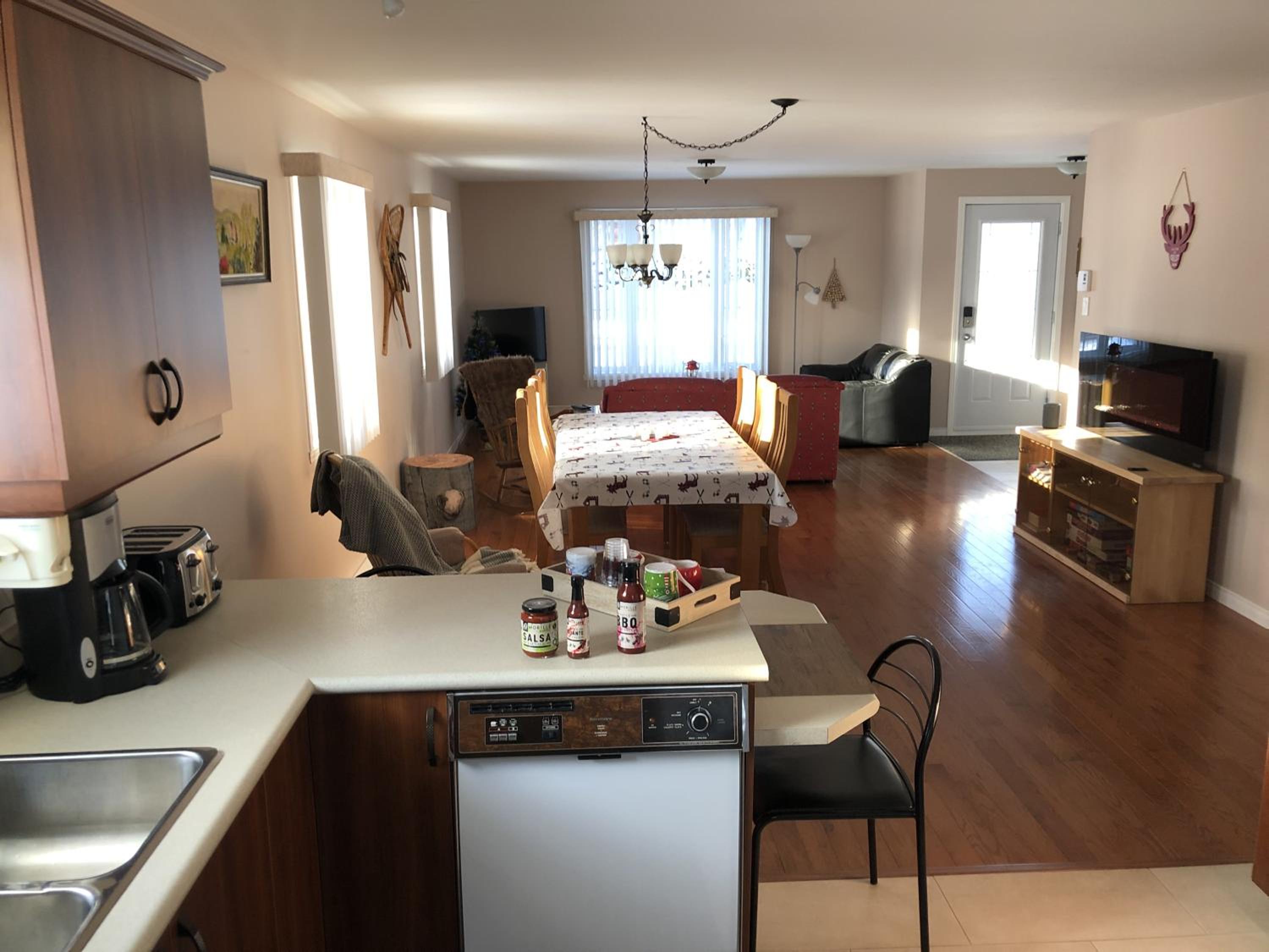 Le Chalet de Claude, au pied des Monts-Valin