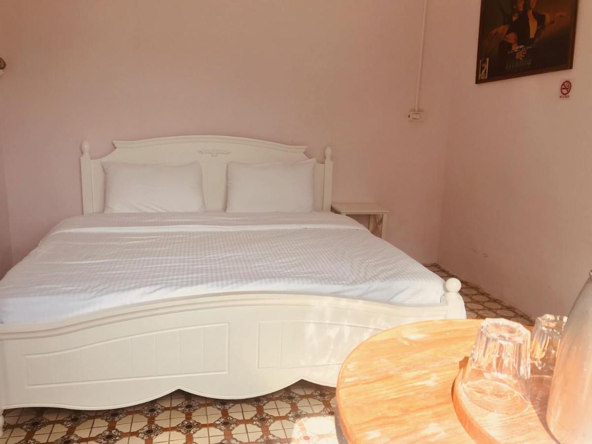 Sleep by the Sea - Elegant Room Rental view 5