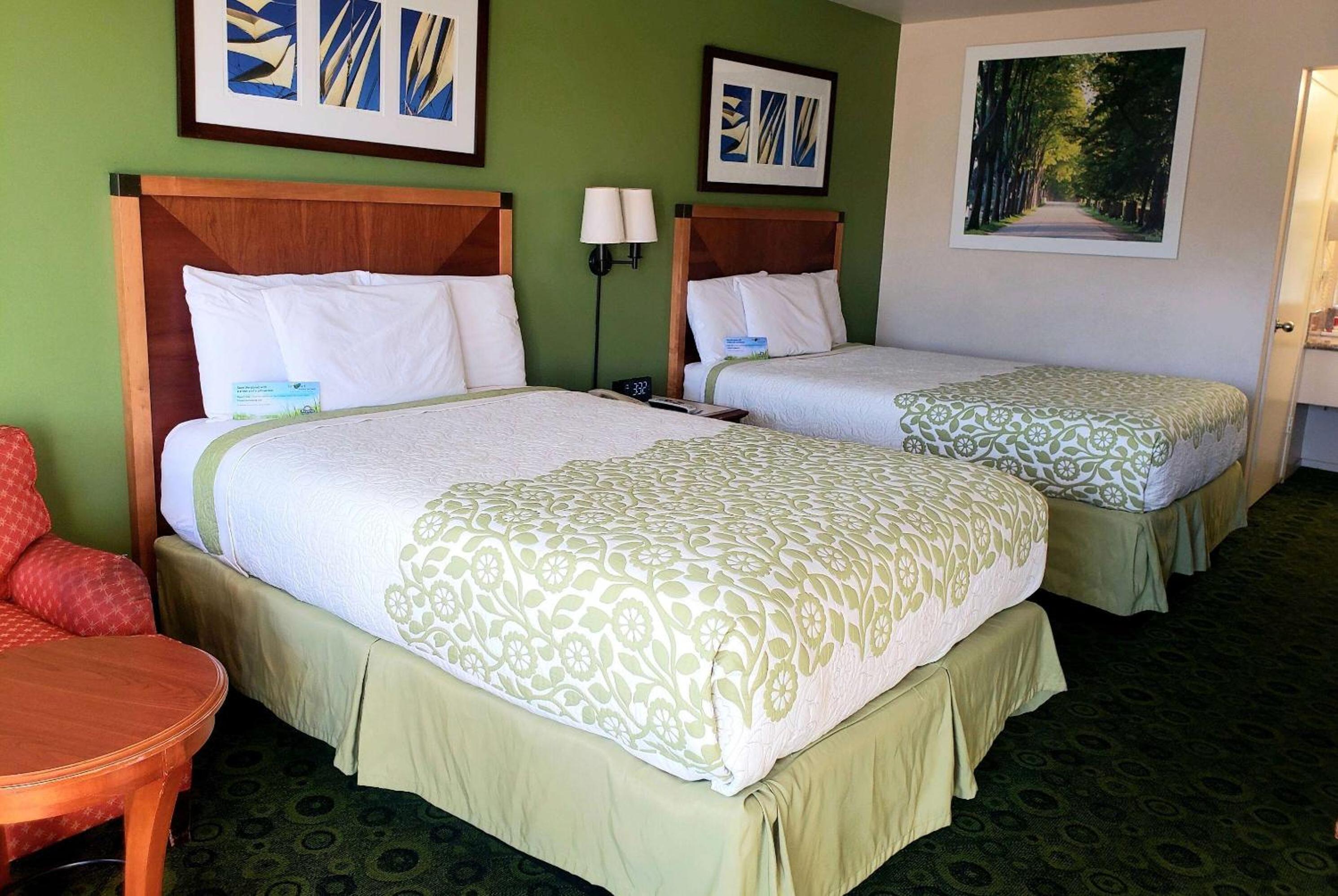 Days Inn by Wyndham Westley - Property Image 9