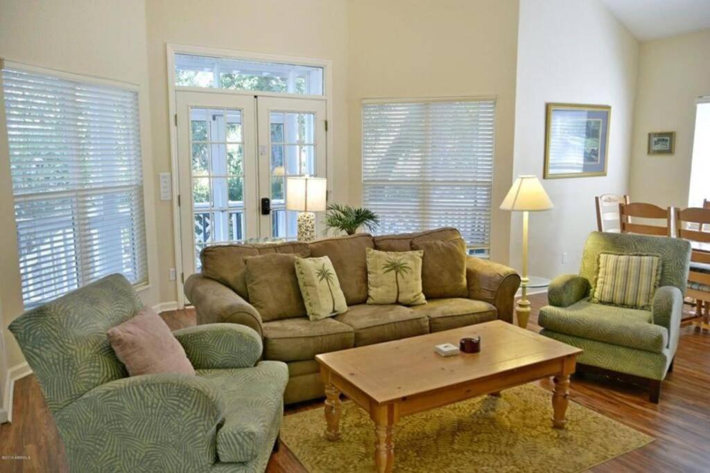 Sleeps 8 - Located on Davis Love. Club cards - Golf Cart Available view 2