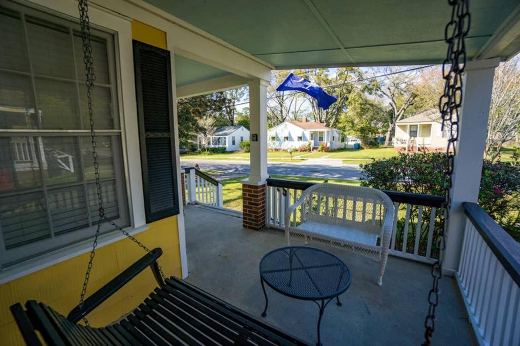 Graduations Welcome! Bayside Bungalow Close Proximity to Downtown Beaufort and Parris Island