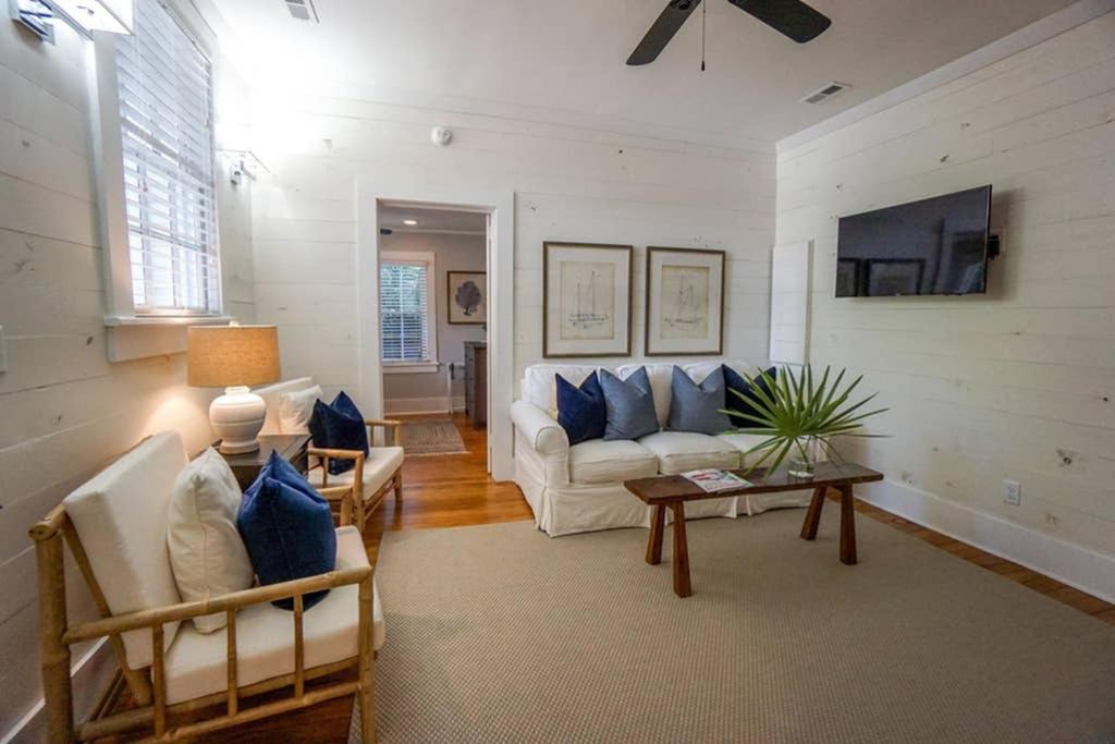 Cottage On Carteret in the Heart of Downtown Beaufort view 2