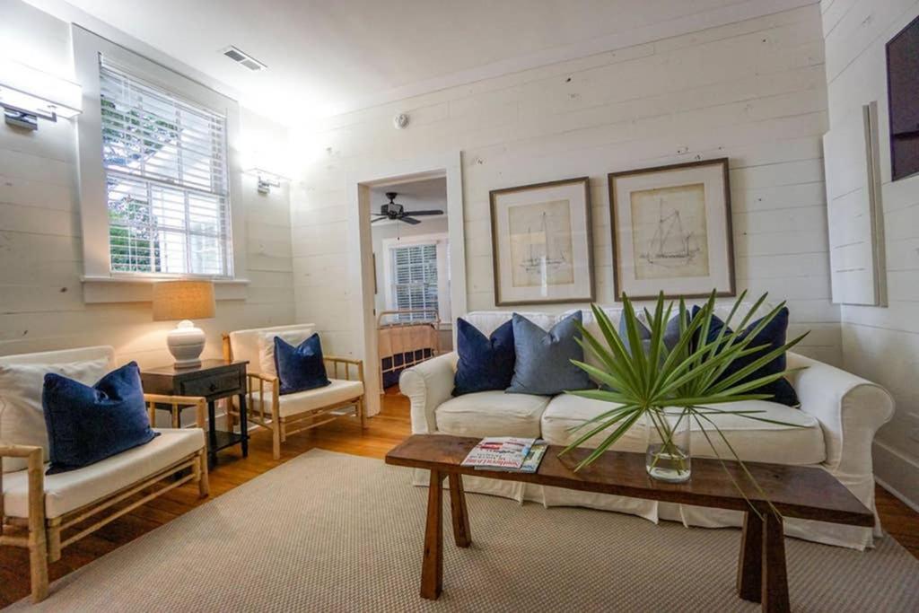 Cottage On Carteret in the Heart of Downtown Beaufort view 4