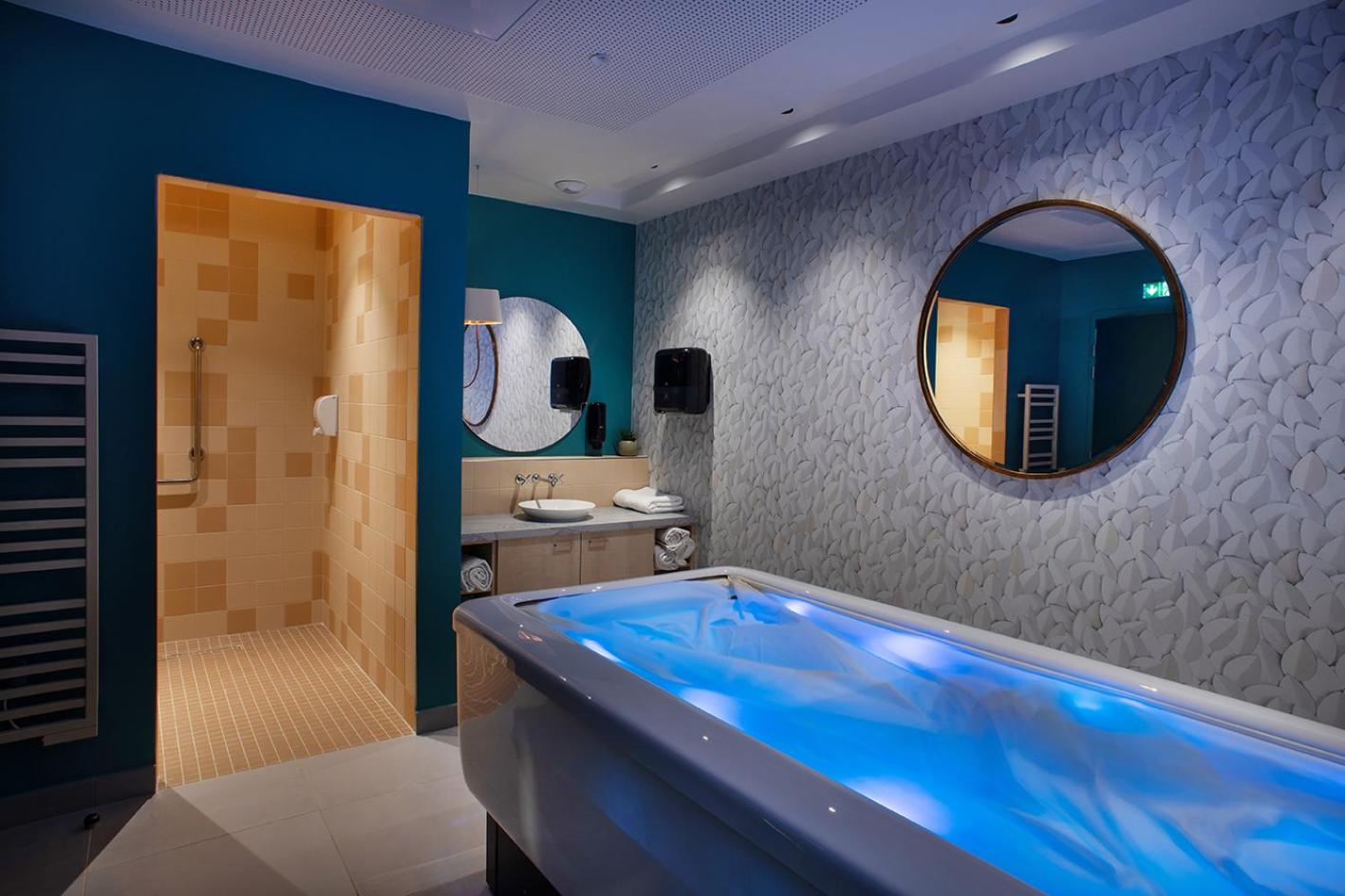 Jacuzzi