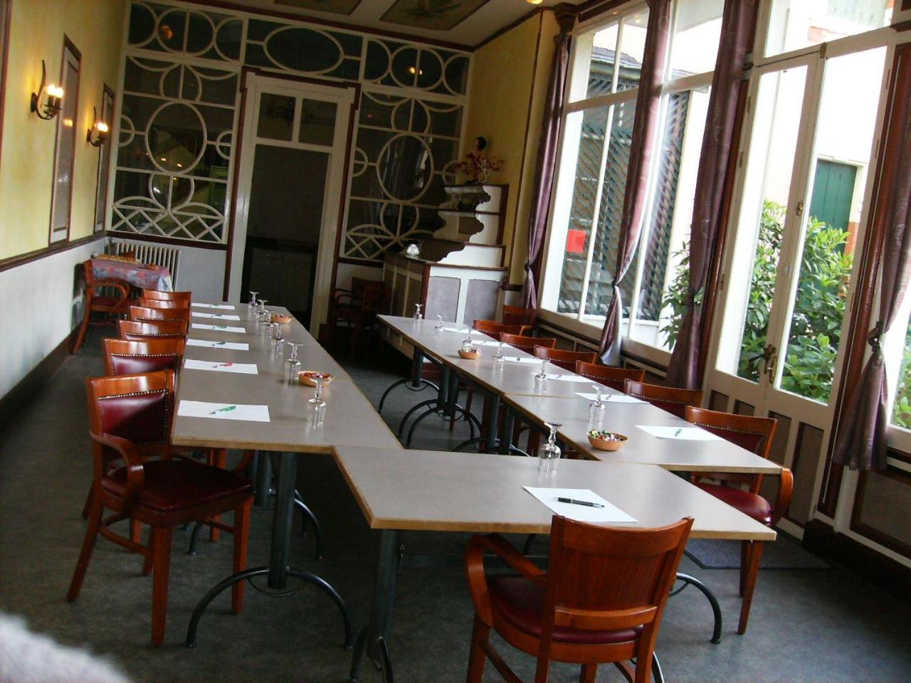 restaurant