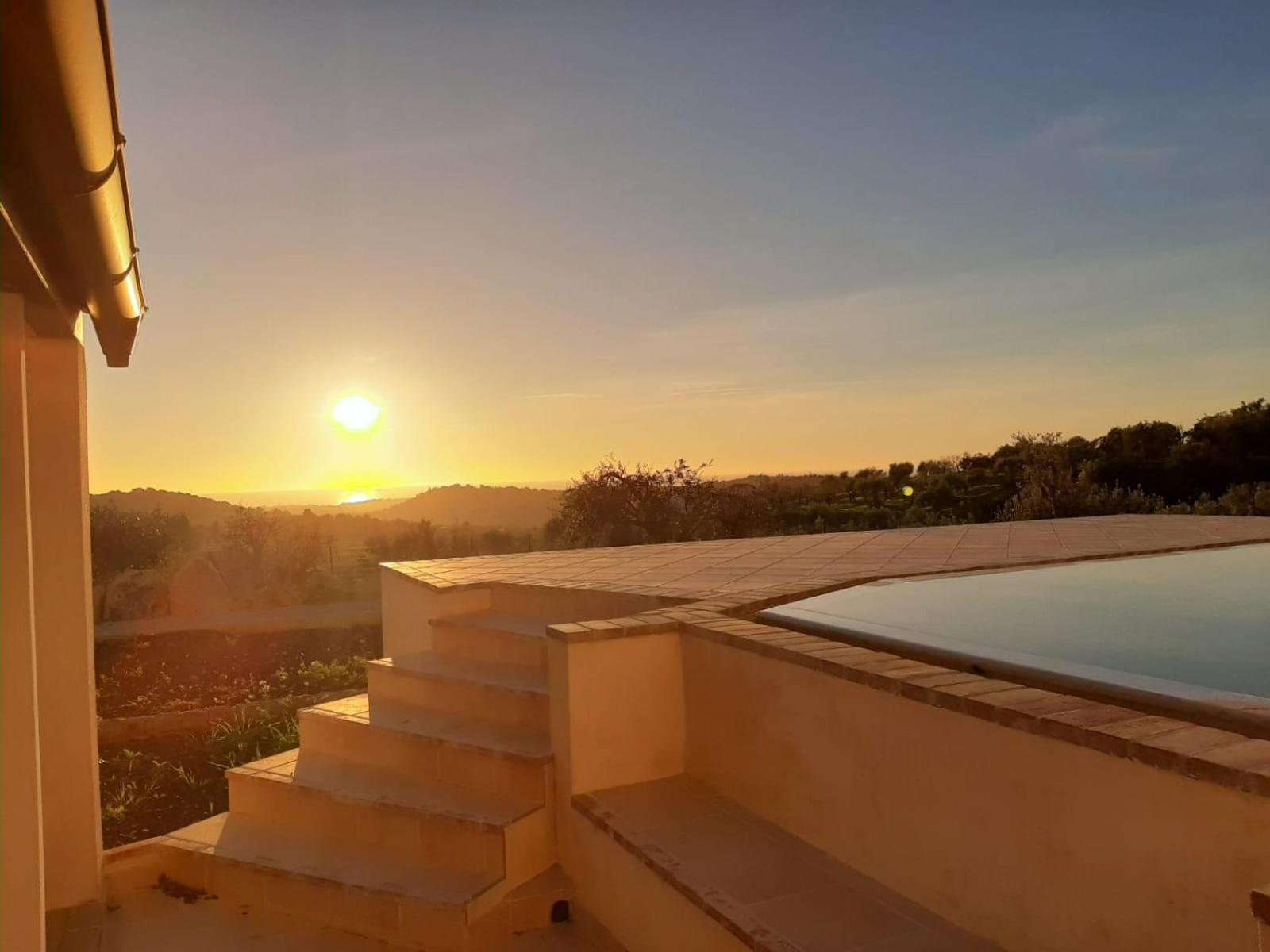 Cristina & Margot photo 3