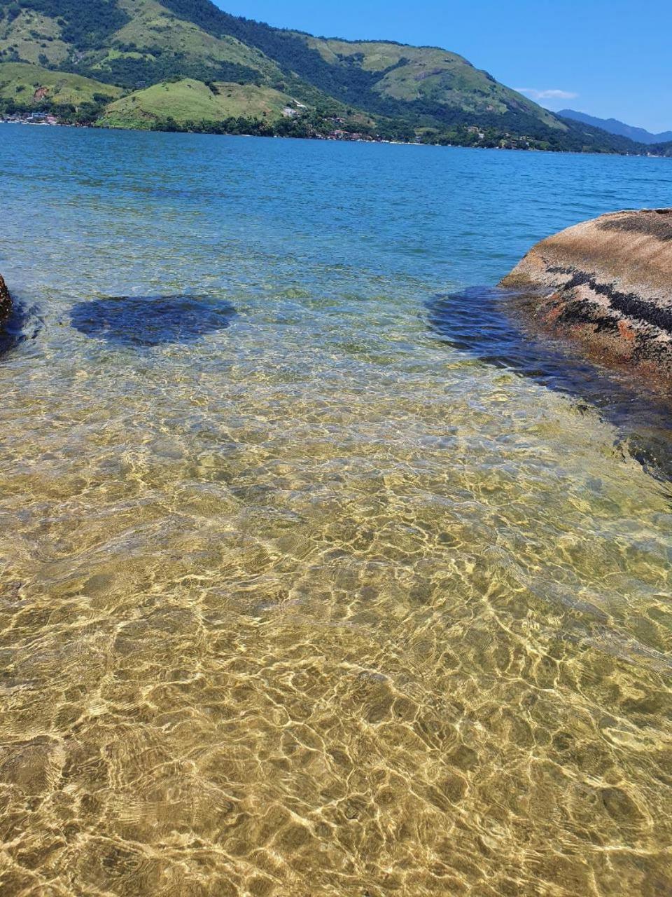 Angra dos Reis - Apartamentos com Vista para o mar OU para piscina Condomínio Porto Bali