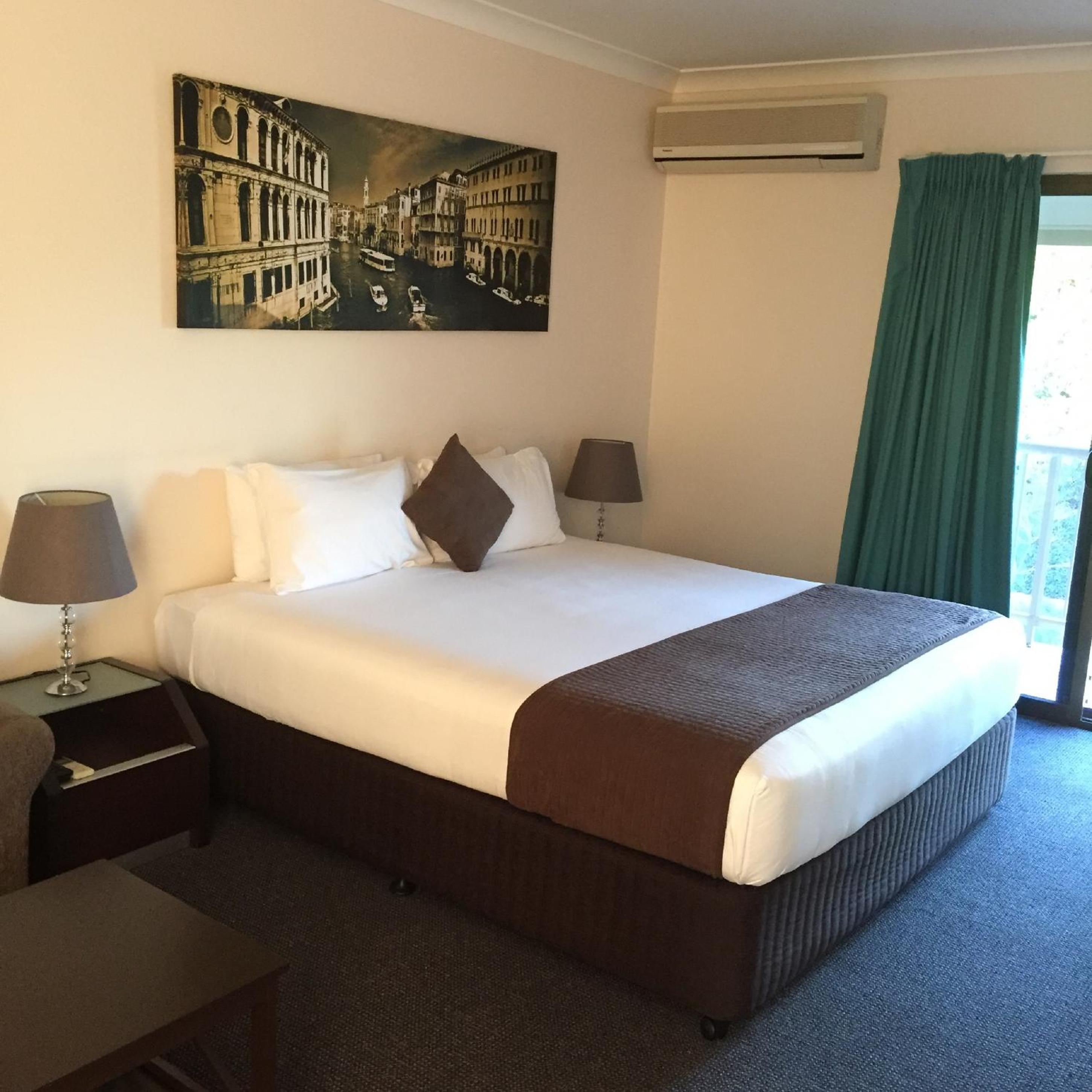 Aspley Carsel Motor Inn
